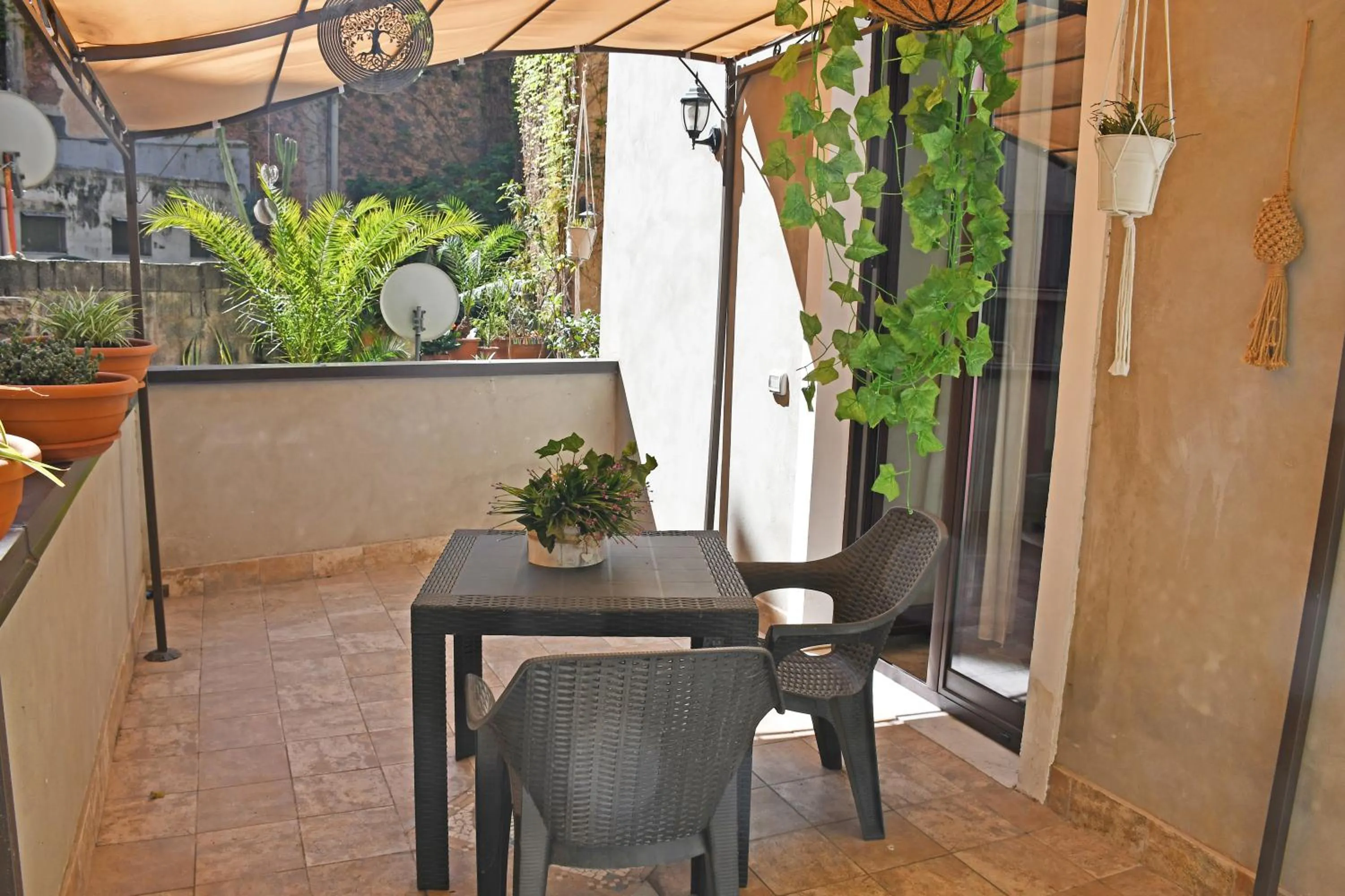 Balcony/Terrace in B&B Romeo Luxury Rooms