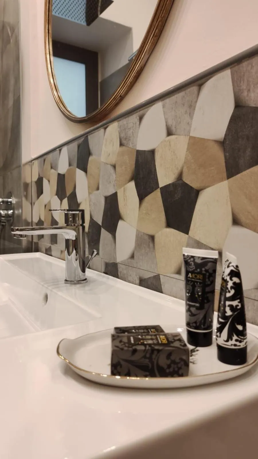 Bathroom in B&B Romeo Luxury Rooms