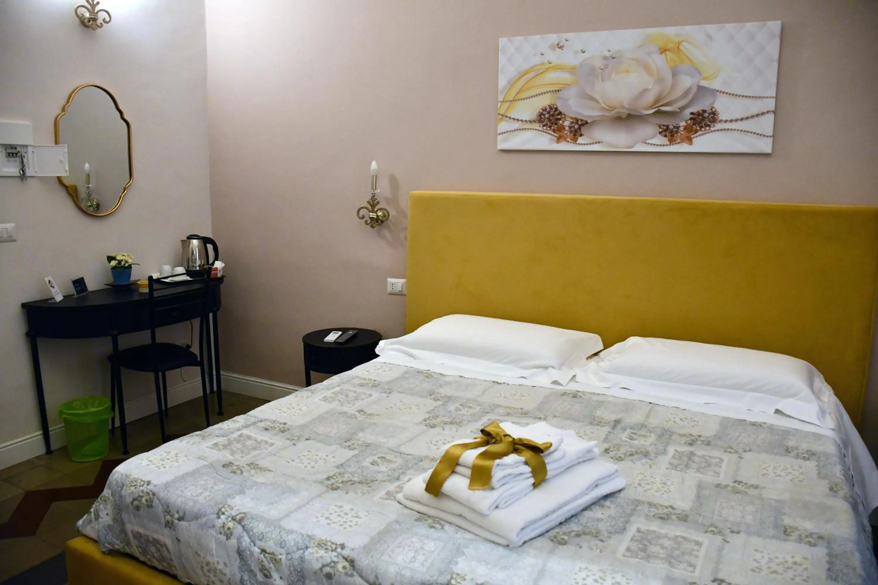 Bedroom, Bed in B&B Romeo Luxury Rooms