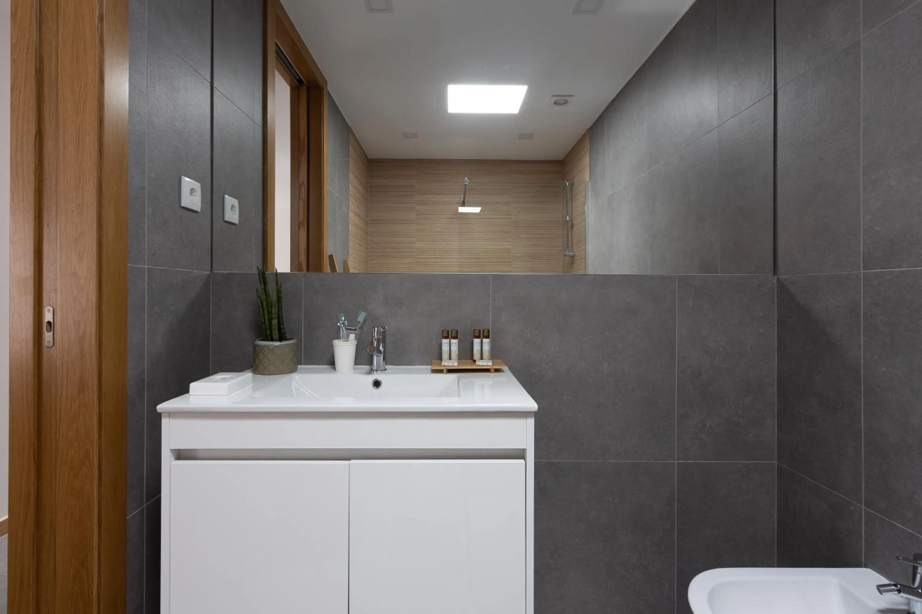 Abraços dos Avós - Casas de aldeia