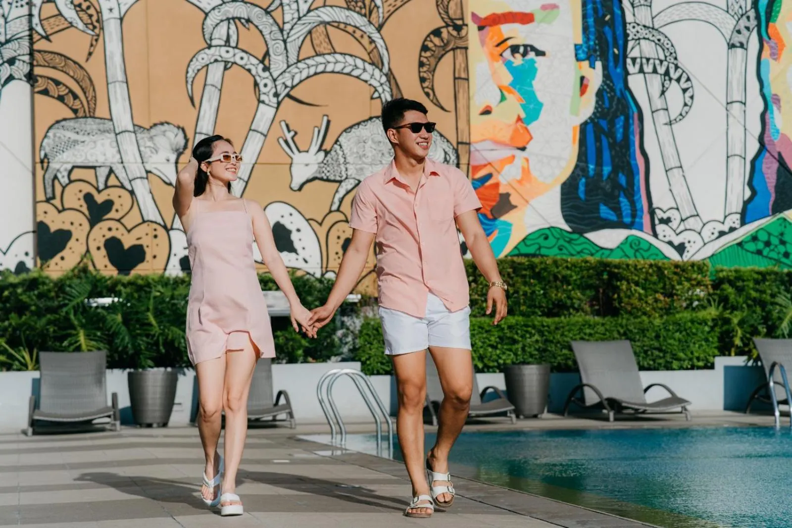 Swimming pool in Park Inn By Radisson Bacolod