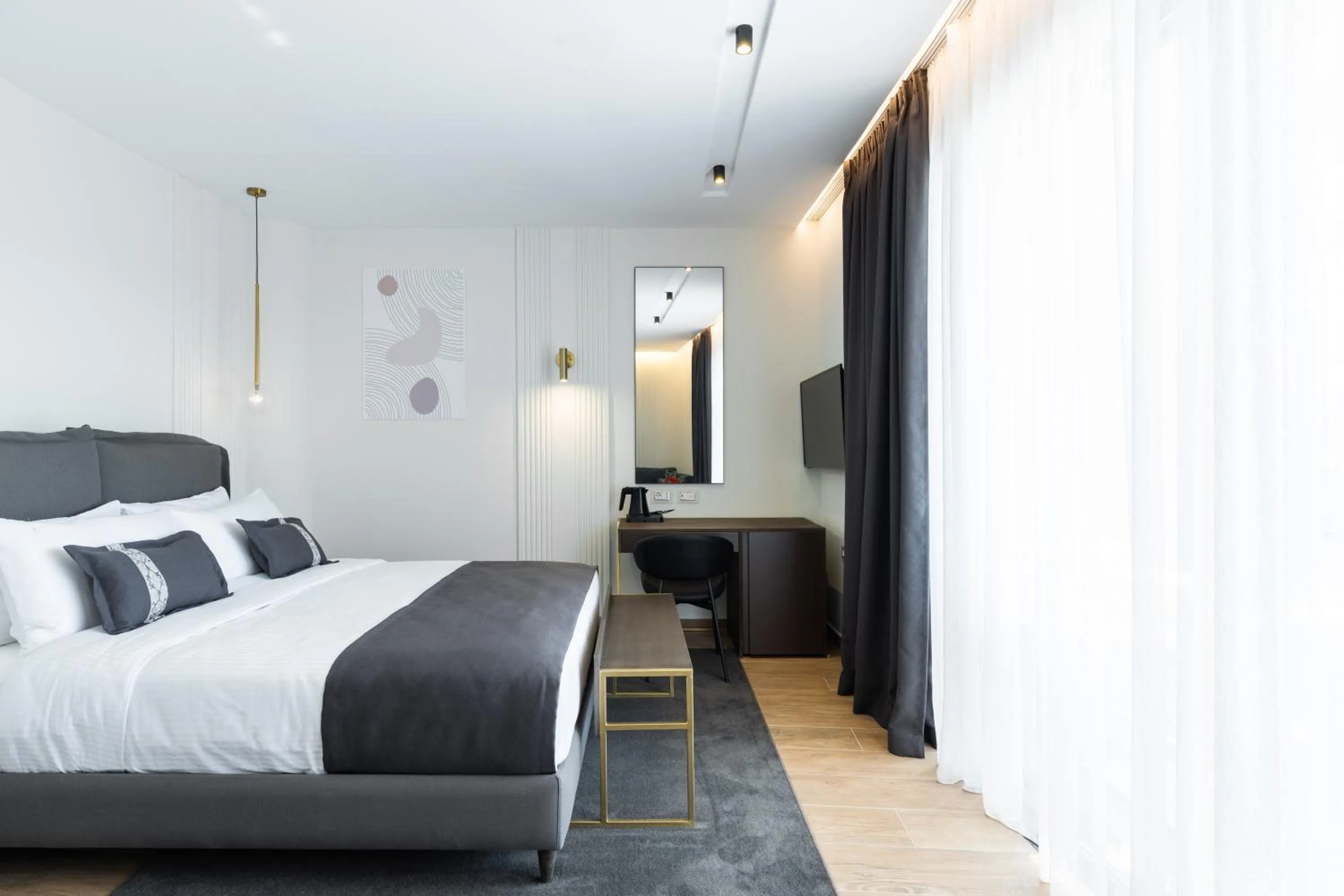 Bed in Mövenpick Hotel Lalez Durres