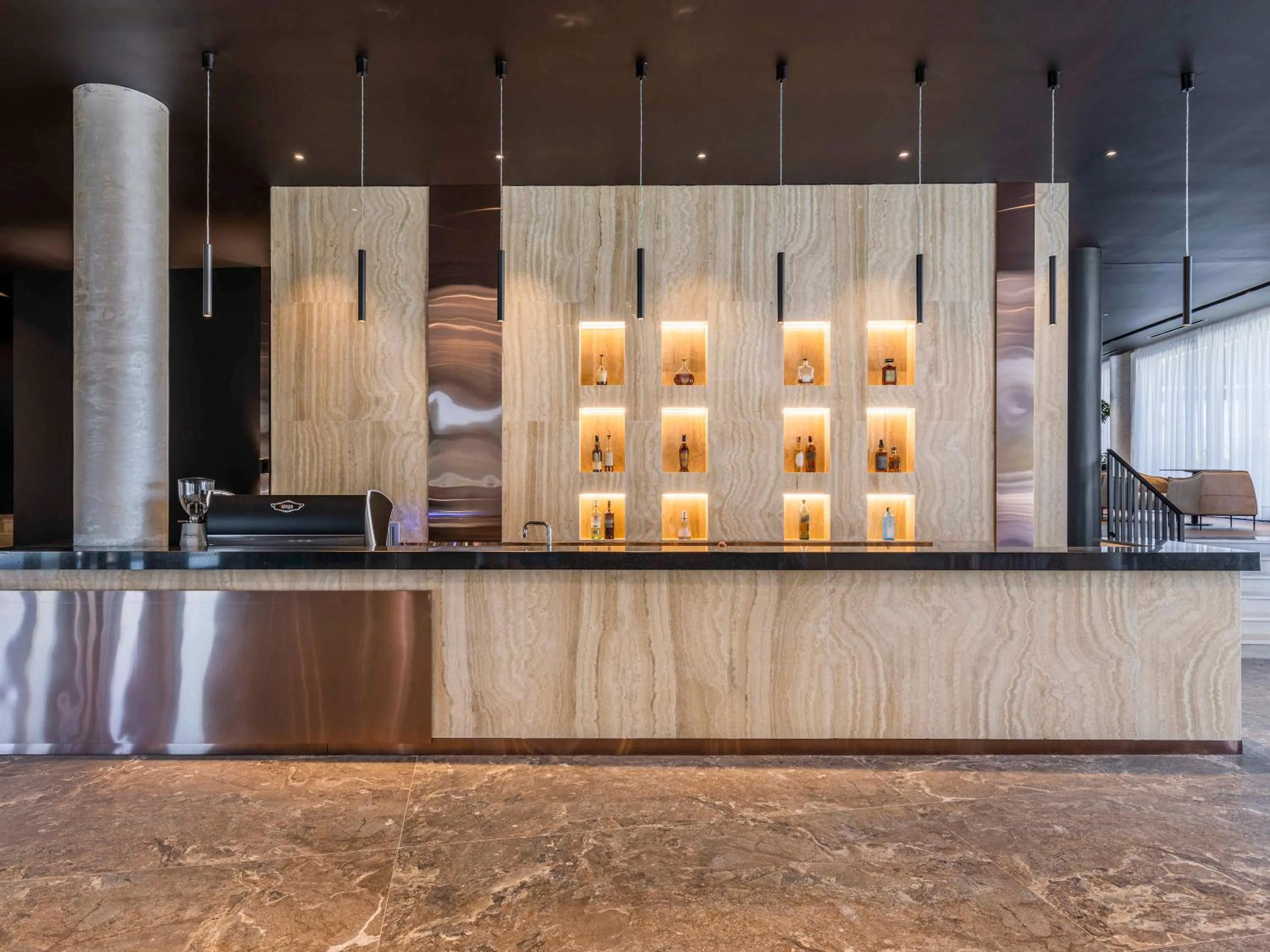 Lounge or bar in Mövenpick Hotel Lalez Durres