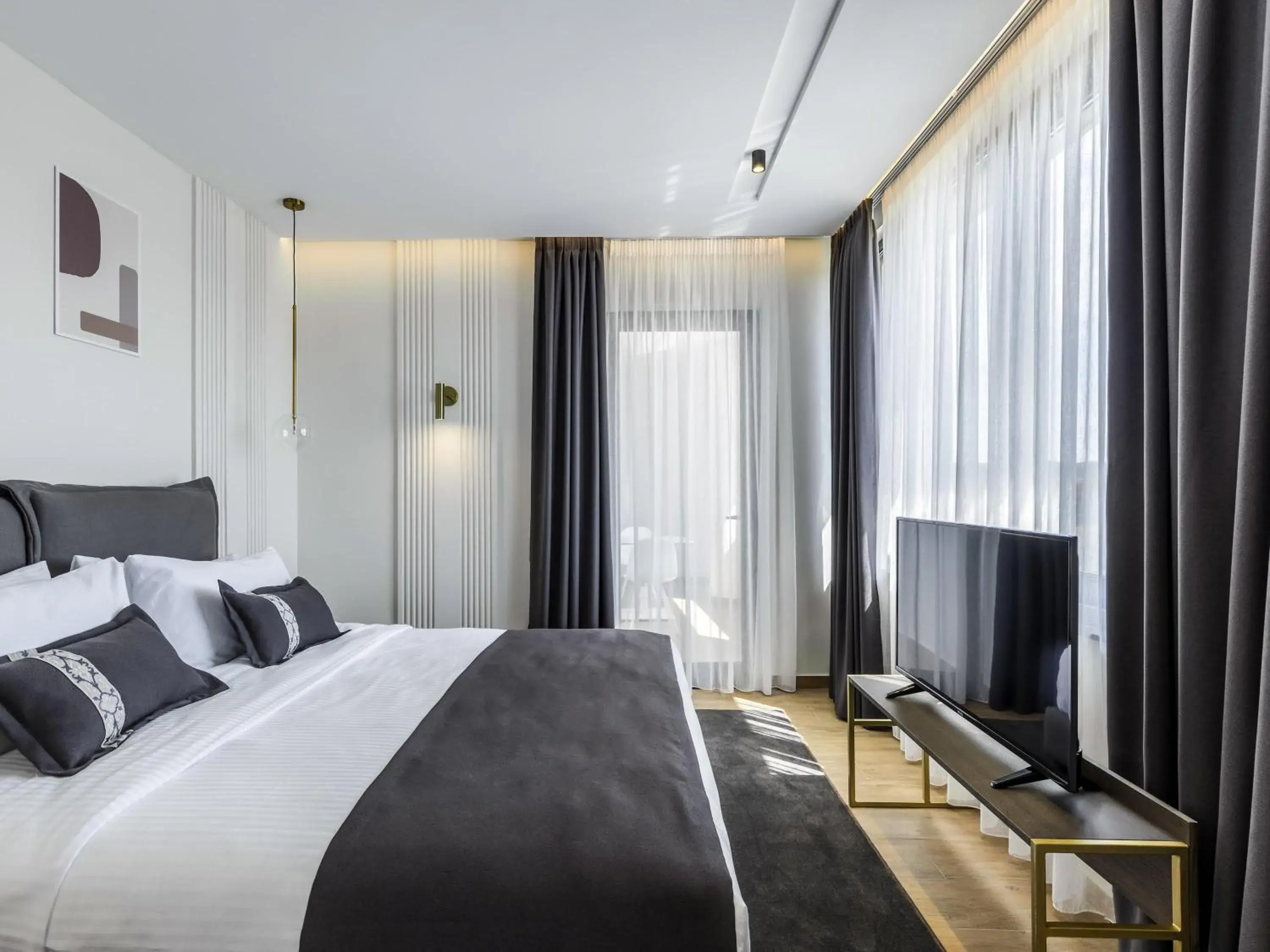 Bedroom, Bed in Mövenpick Hotel Lalez Durres Bedroom, Bed in Mövenpick Hotel Lalez Durres