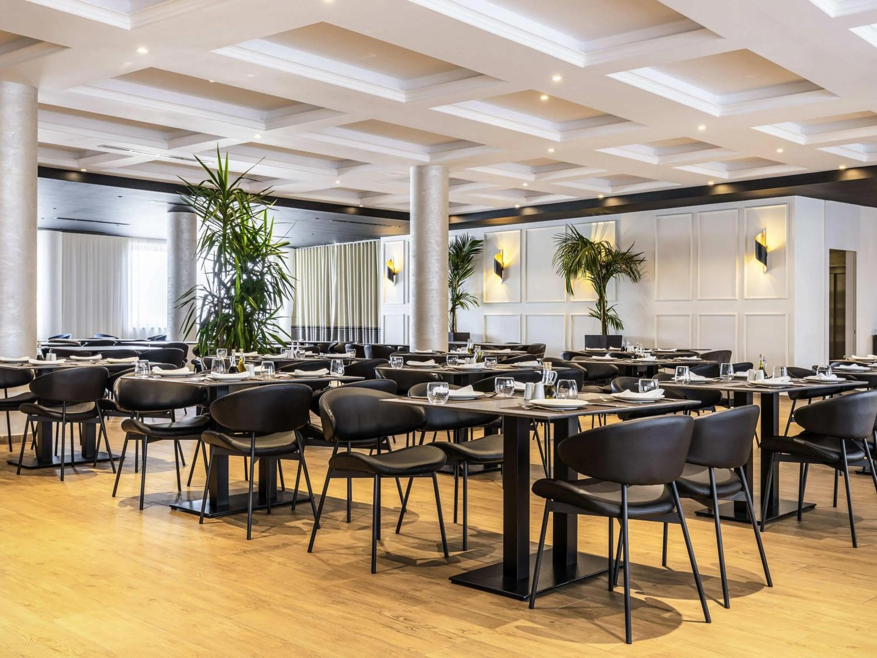 Restaurant/places to eat in Mövenpick Hotel Lalez Durres