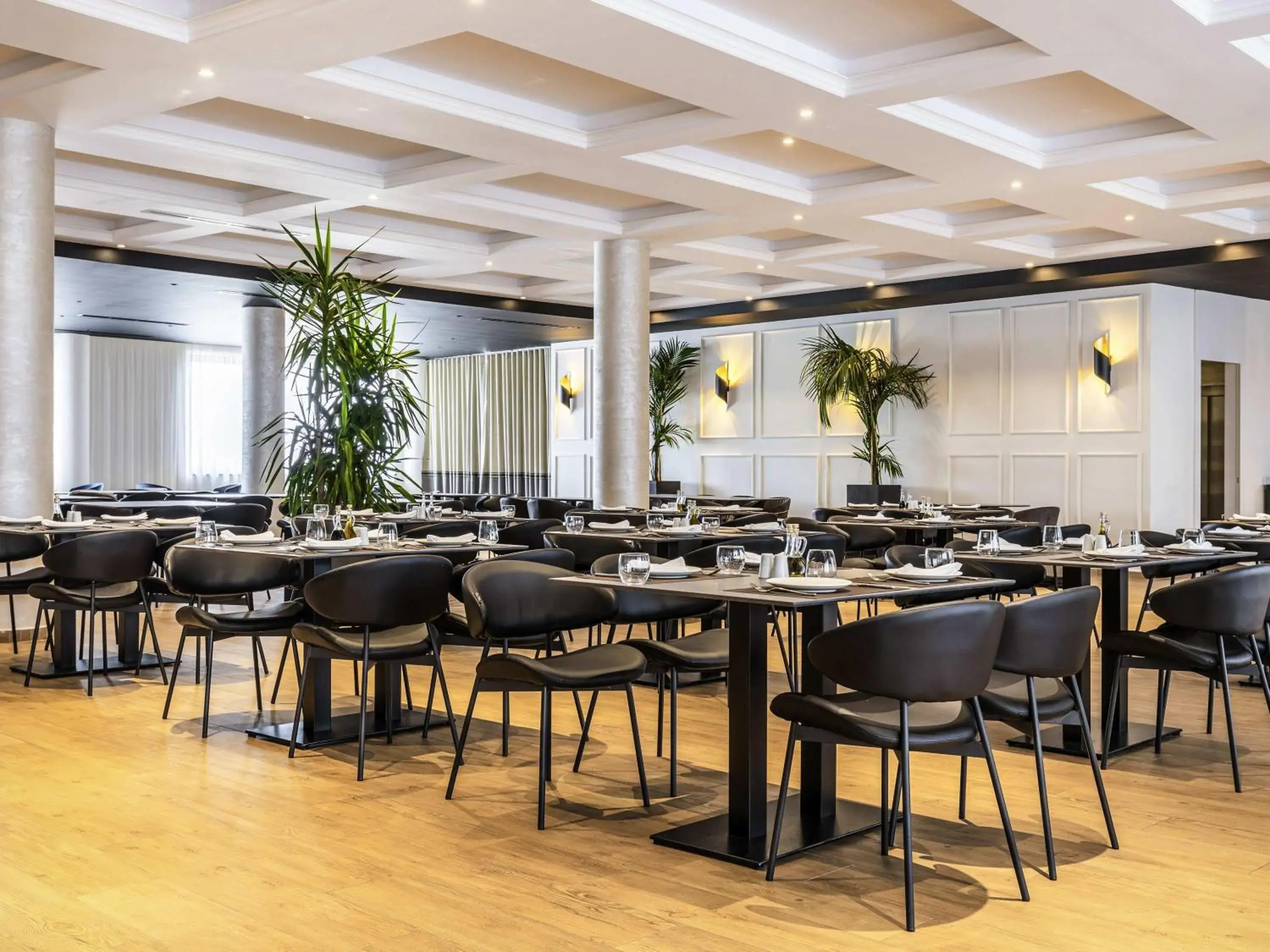 Restaurant/places to eat in Mövenpick Hotel Lalez Durres Restaurant/places to eat in Mövenpick Hotel Lalez Durres