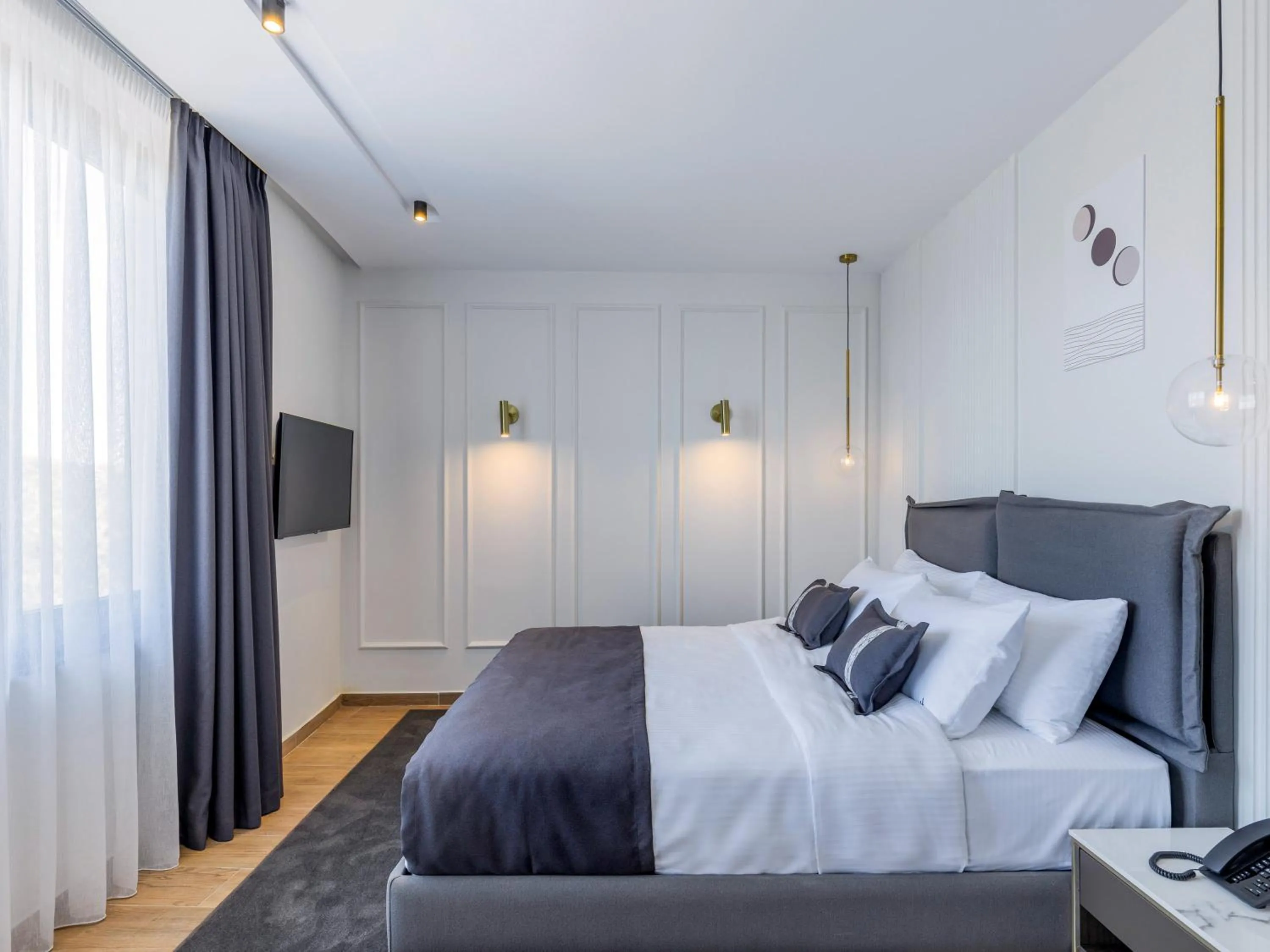 Bed in Mövenpick Hotel Lalez Durres