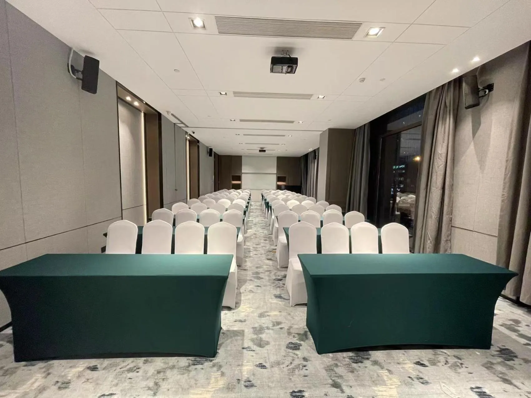 Meeting/conference room in Novotel Tianjin Drum Tower