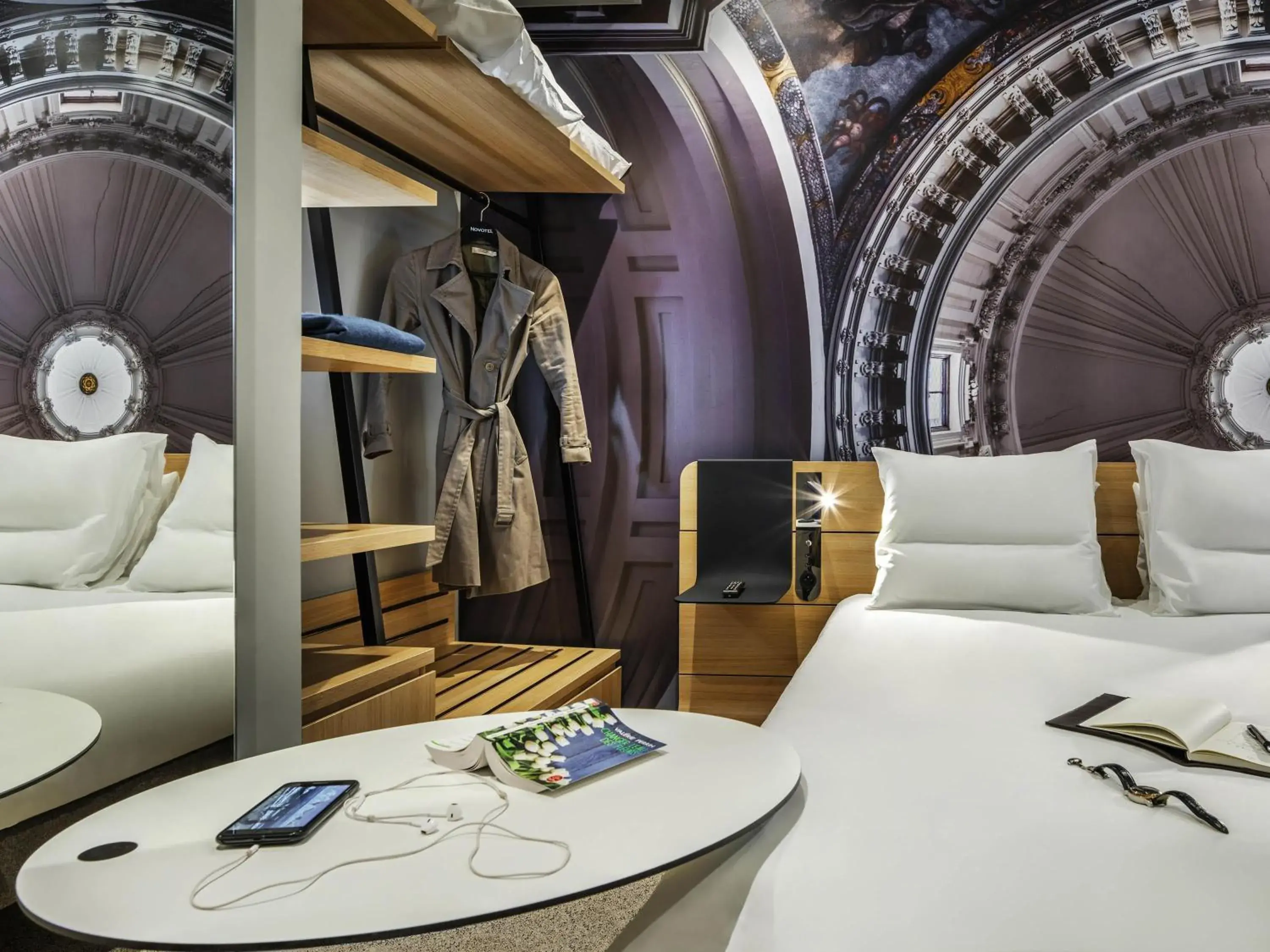 Superior Quadruple Room in Novotel Paris 20 Belleville Superior Quadruple Room in Novotel Paris 20 Belleville