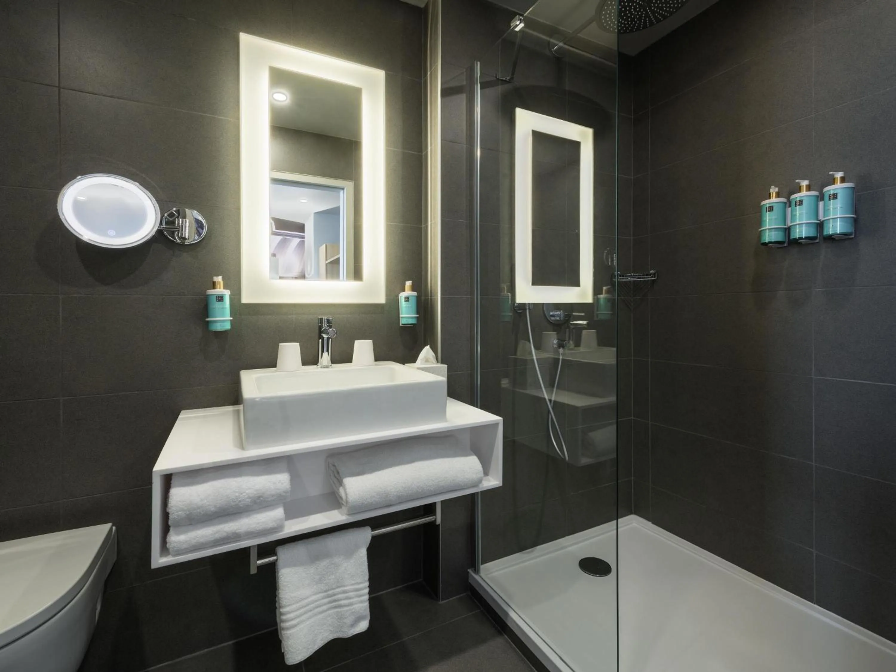 Bedroom in Novotel Paris 20 Belleville