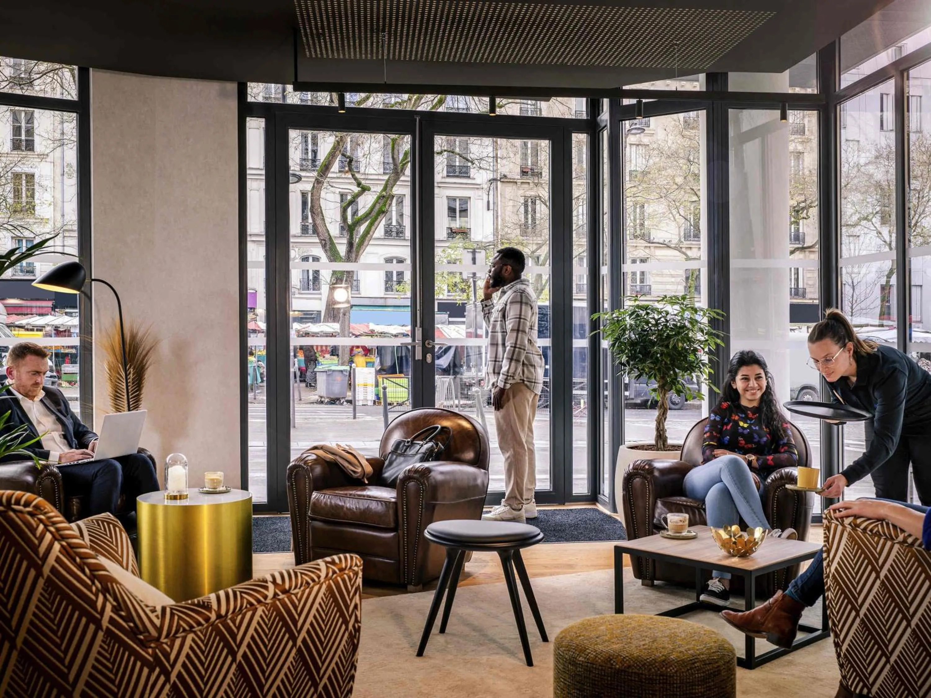 Lounge or bar in Novotel Paris 20 Belleville