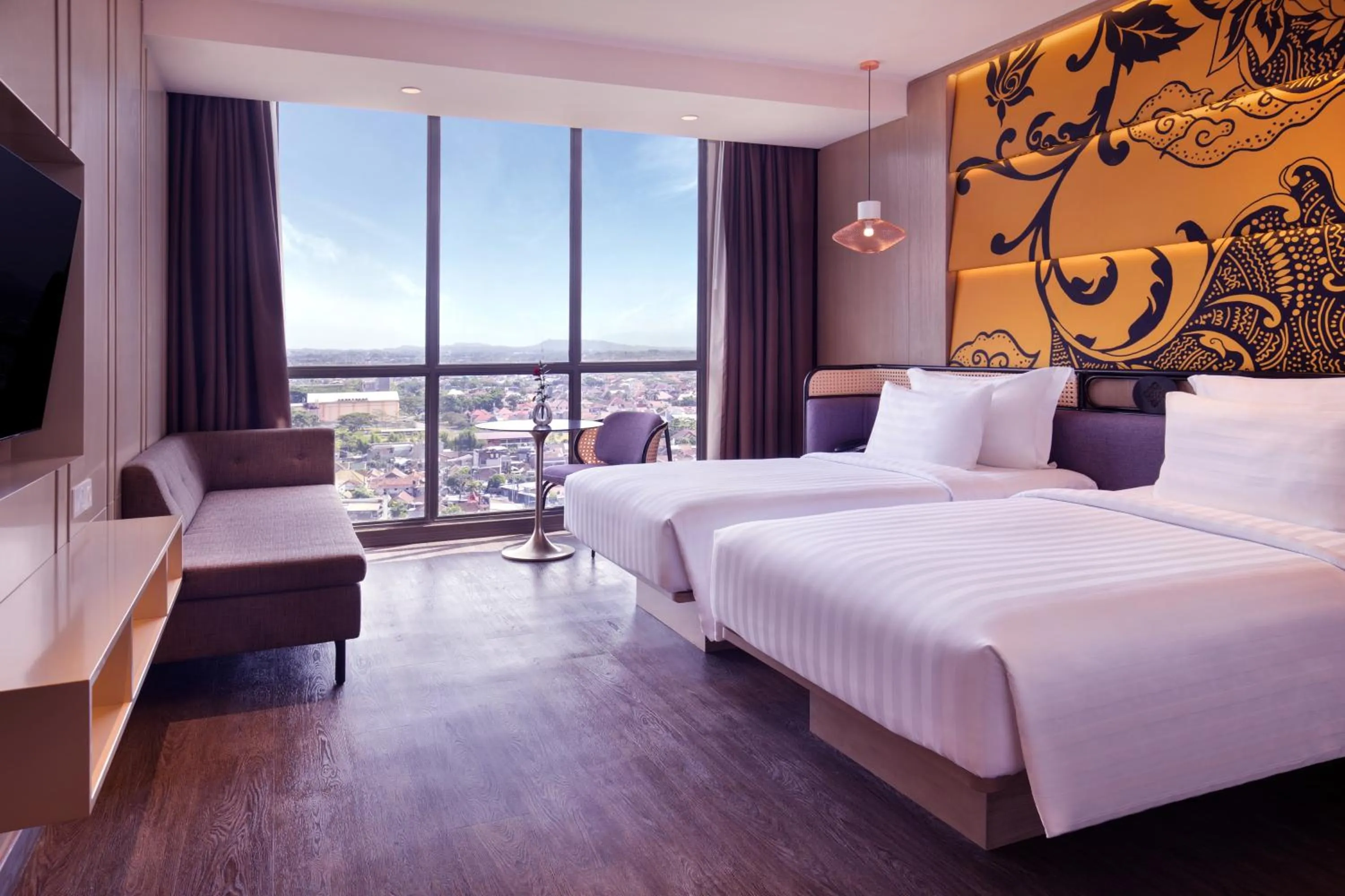 Bed in Grand Mercure Malang