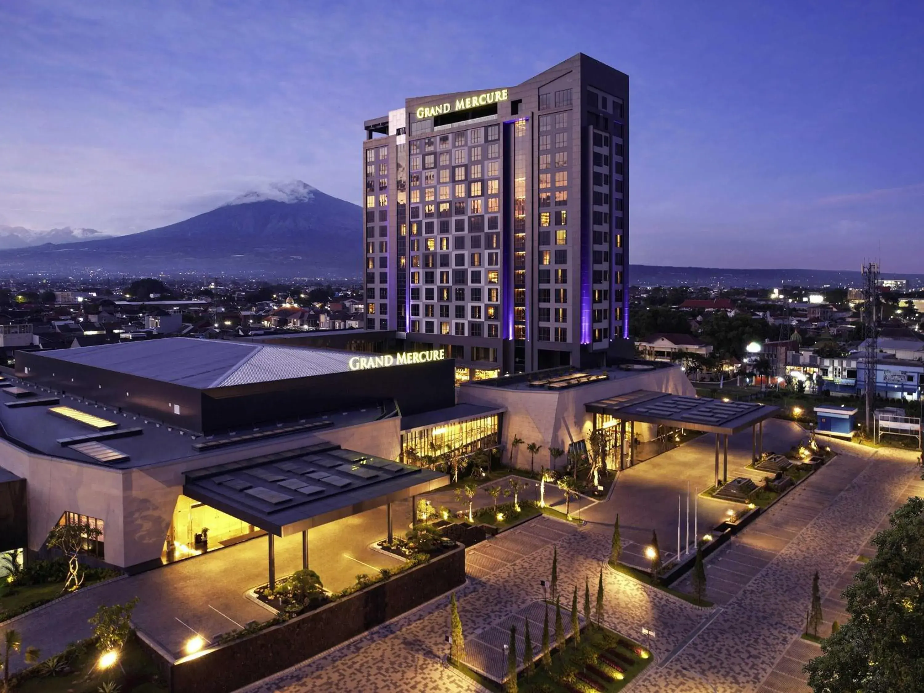 Property building in Grand Mercure Malang Property building in Grand Mercure Malang