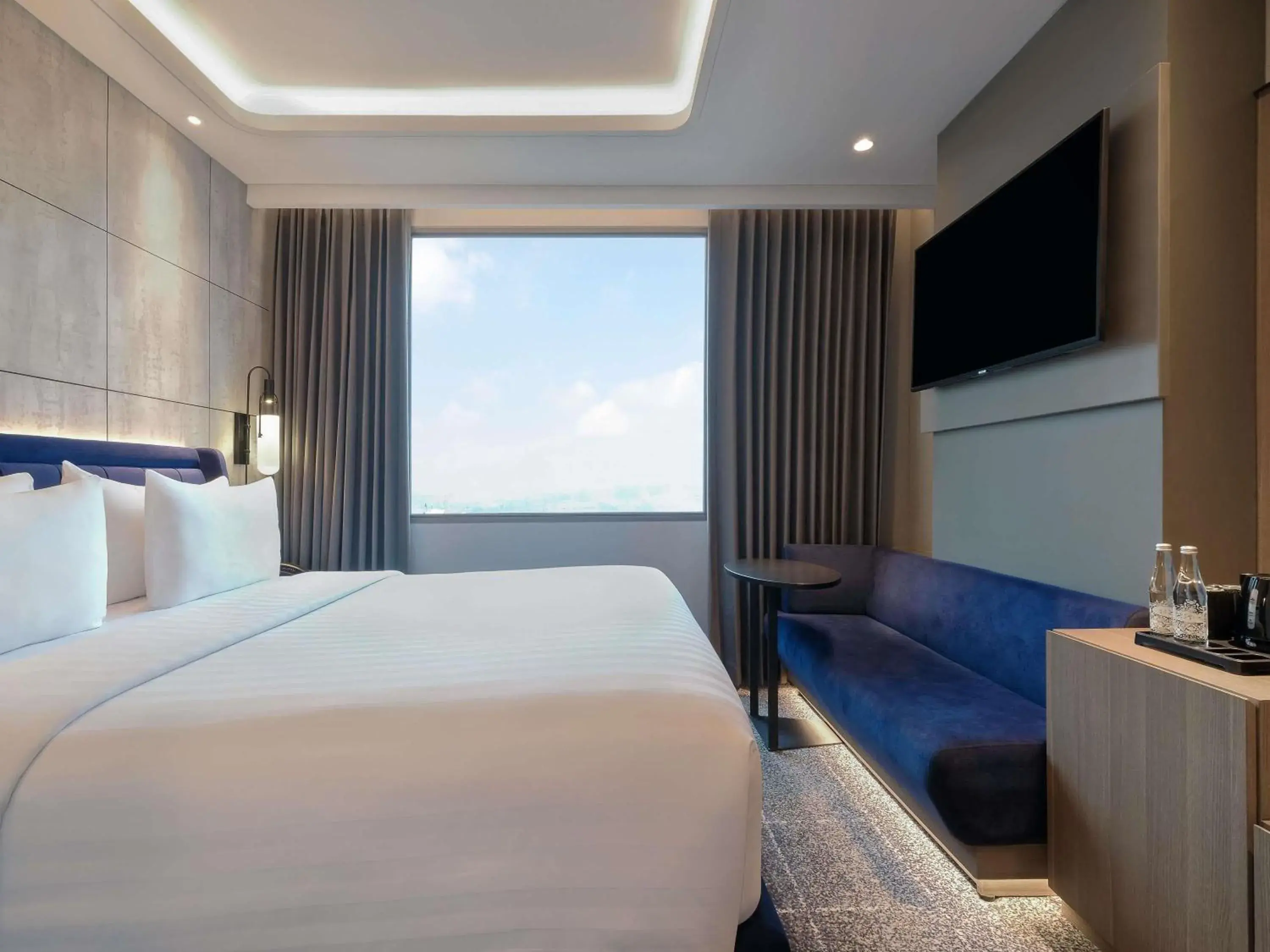 Bedroom, Bed in Mercure Tangerang Centre Bedroom, Bed in Mercure Tangerang Centre