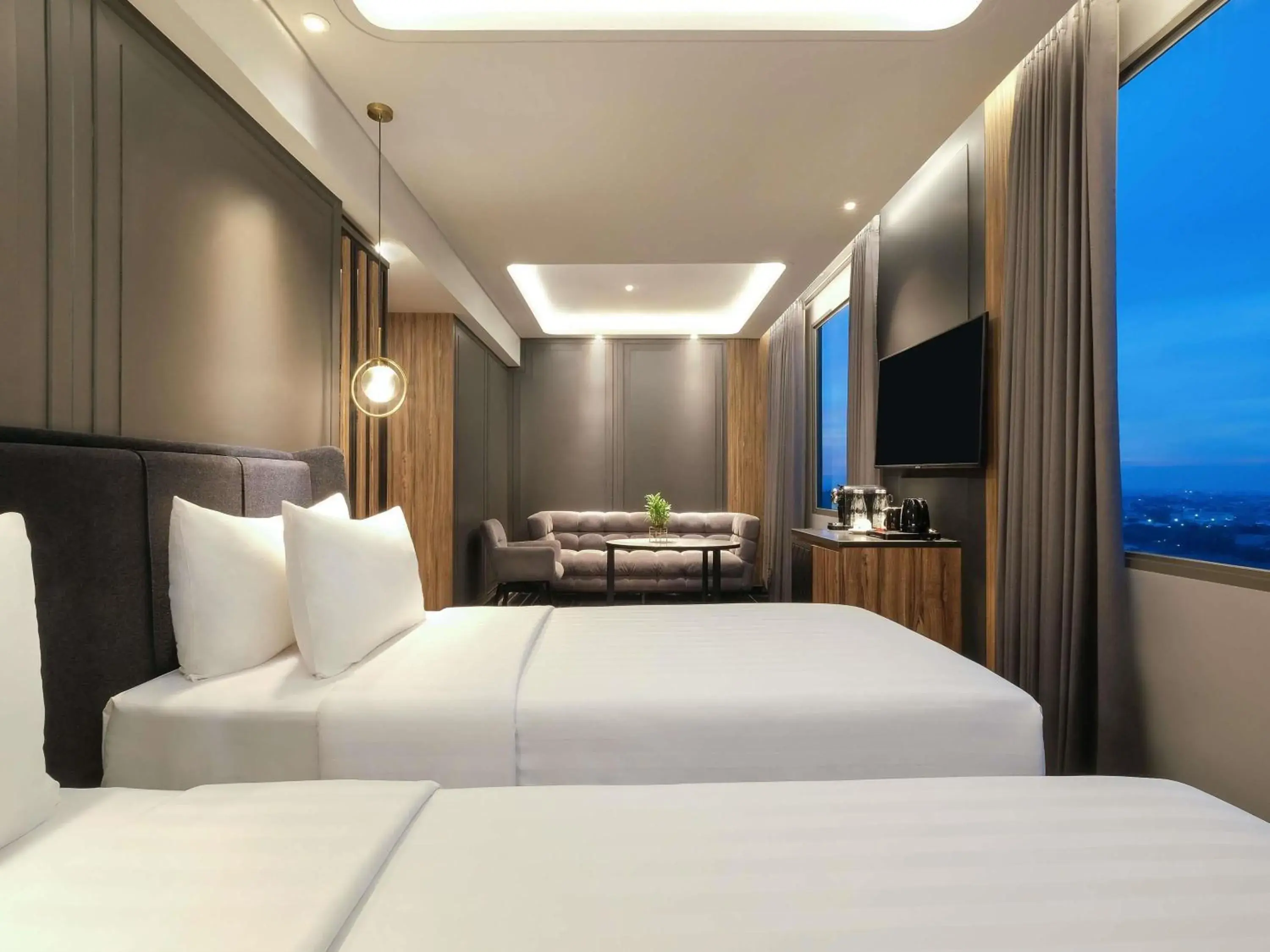 Junior Twin Suite in Mercure Tangerang Centre Junior Twin Suite in Mercure Tangerang Centre