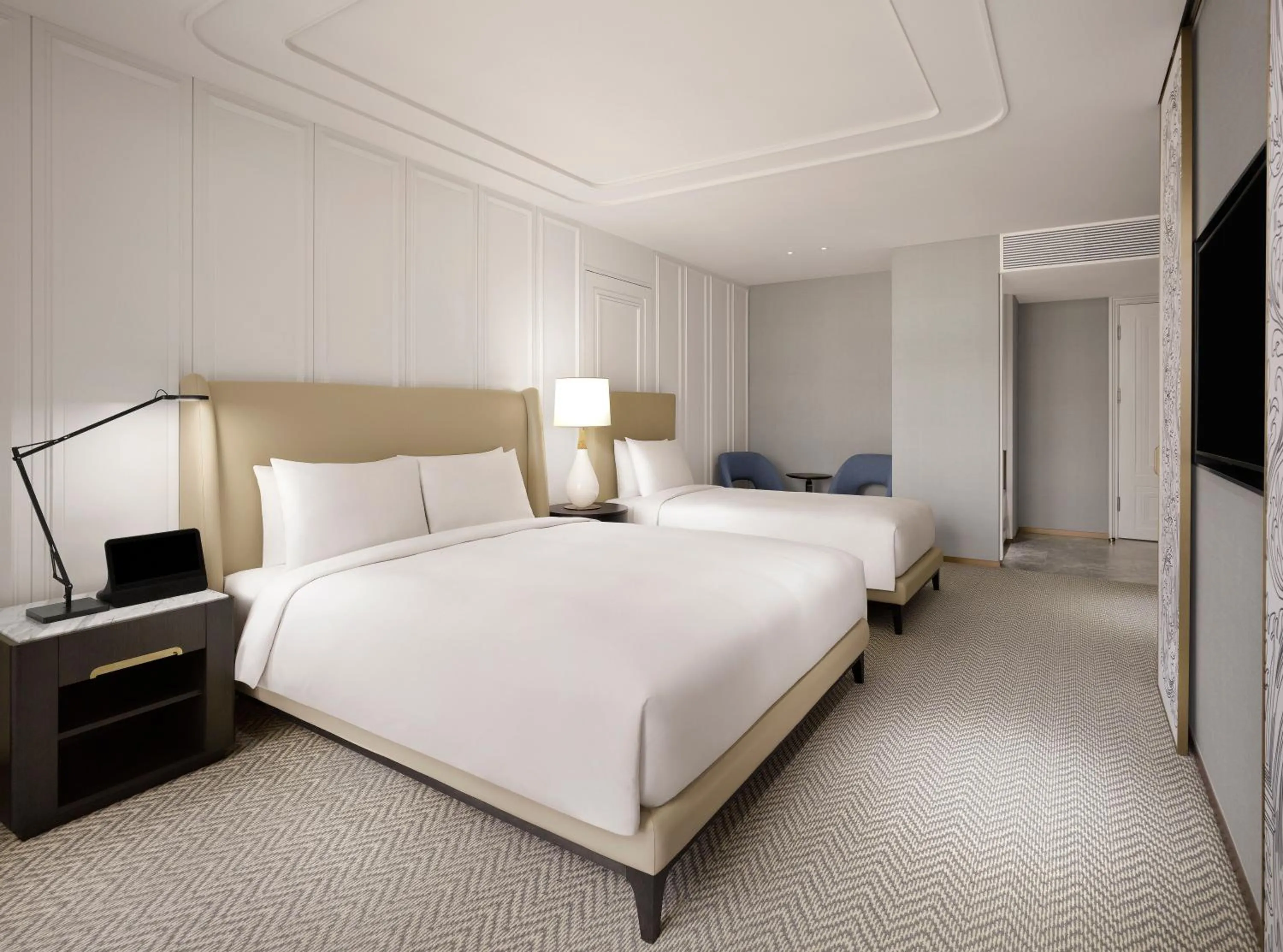 Bed in Sofitel Ambassador Seoul Hotel & Serviced Residences