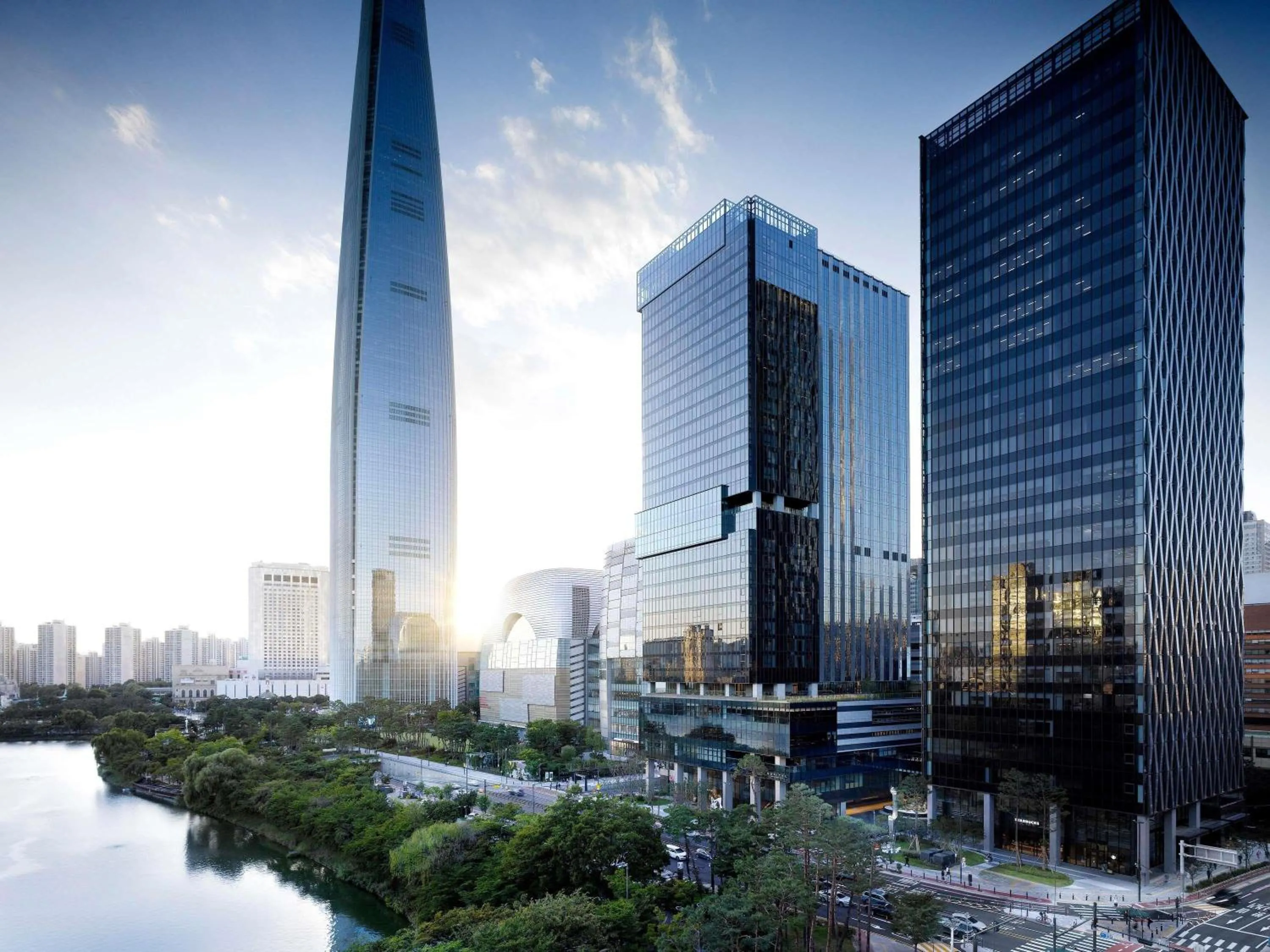 Property building in Sofitel Ambassador Seoul Hotel & Serviced Residences