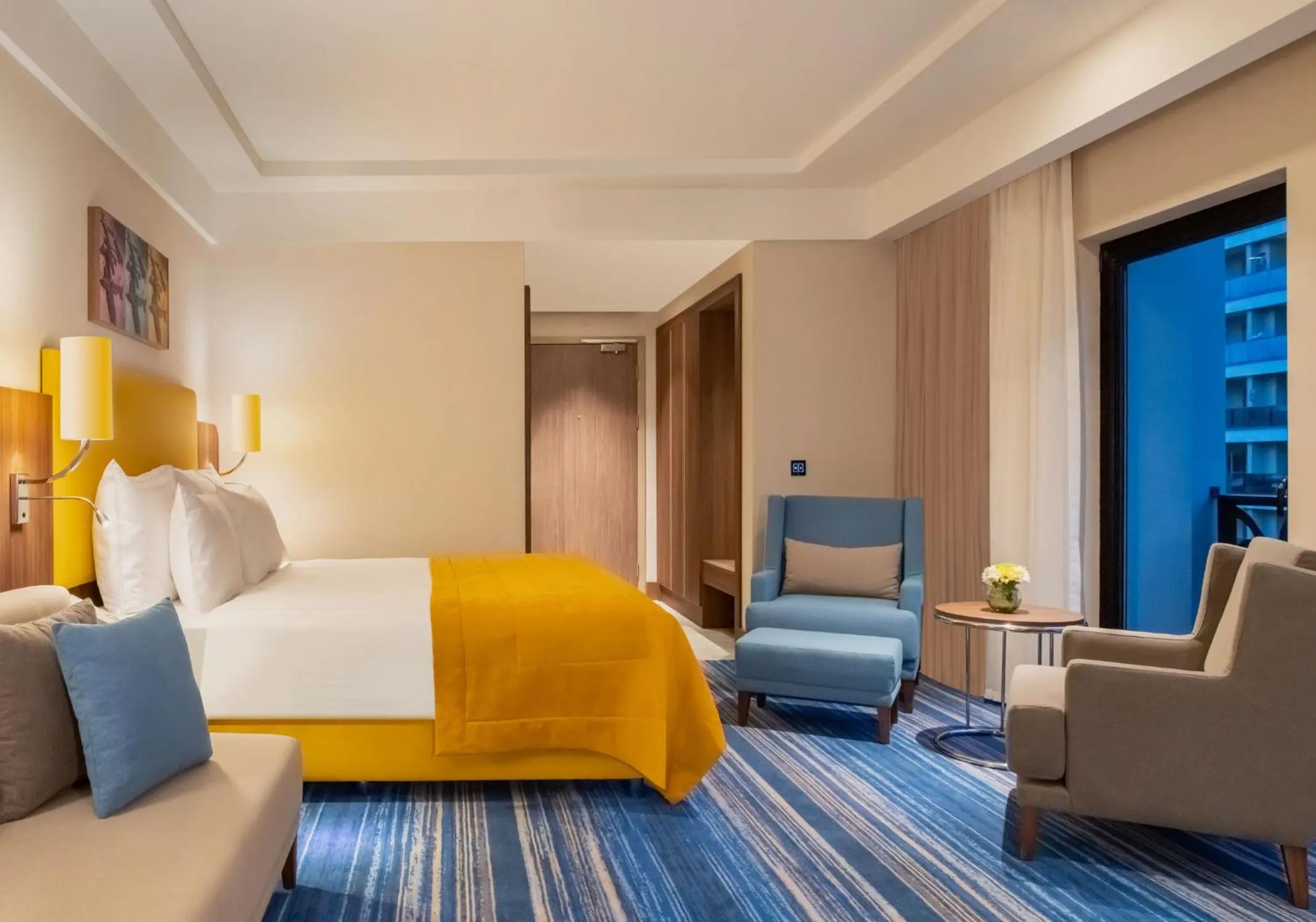 Photo of the whole room in Mövenpick Hotel Istanbul Asia Airport