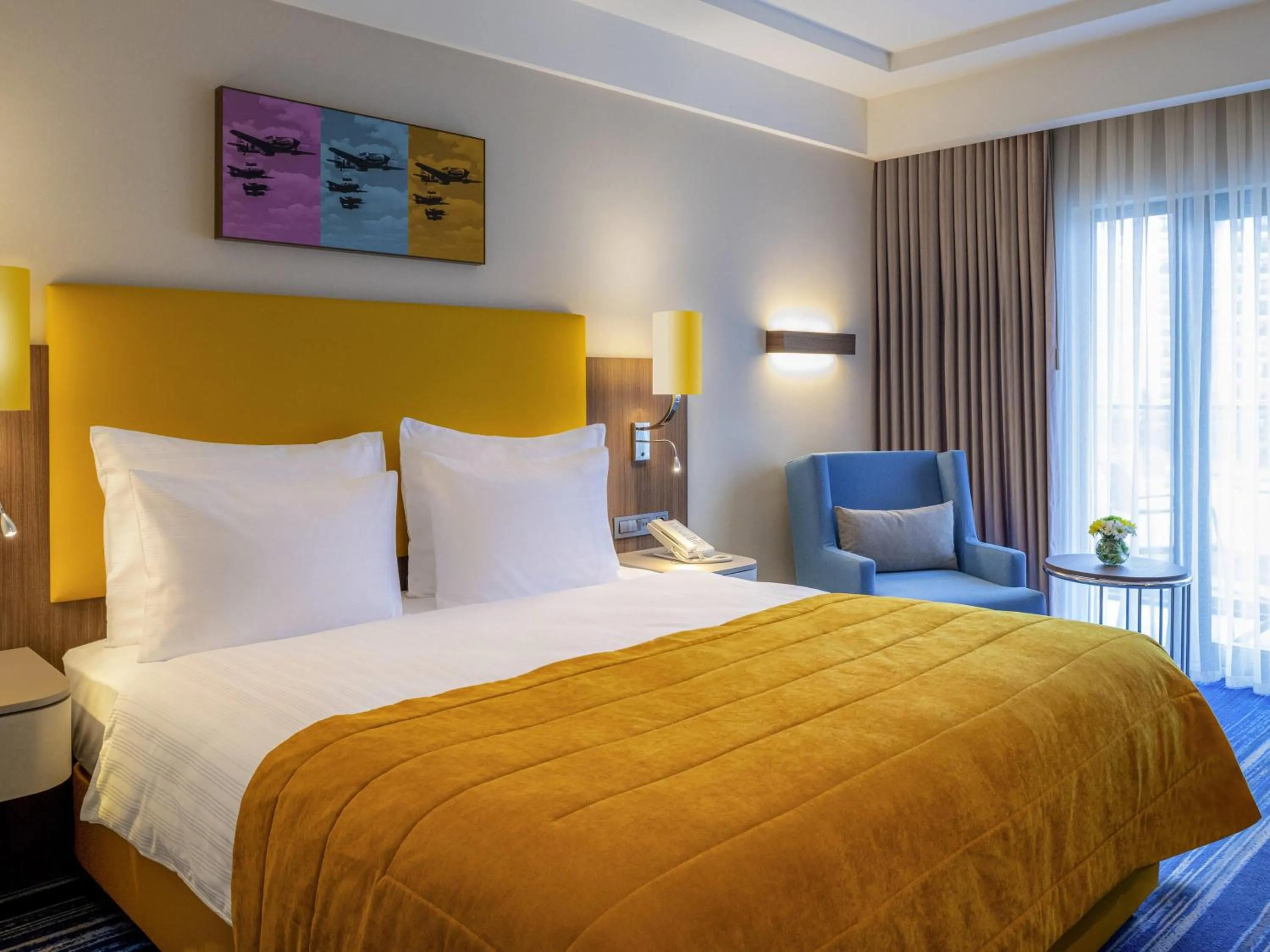 Bedroom, Bed in Mövenpick Hotel Istanbul Asia Airport