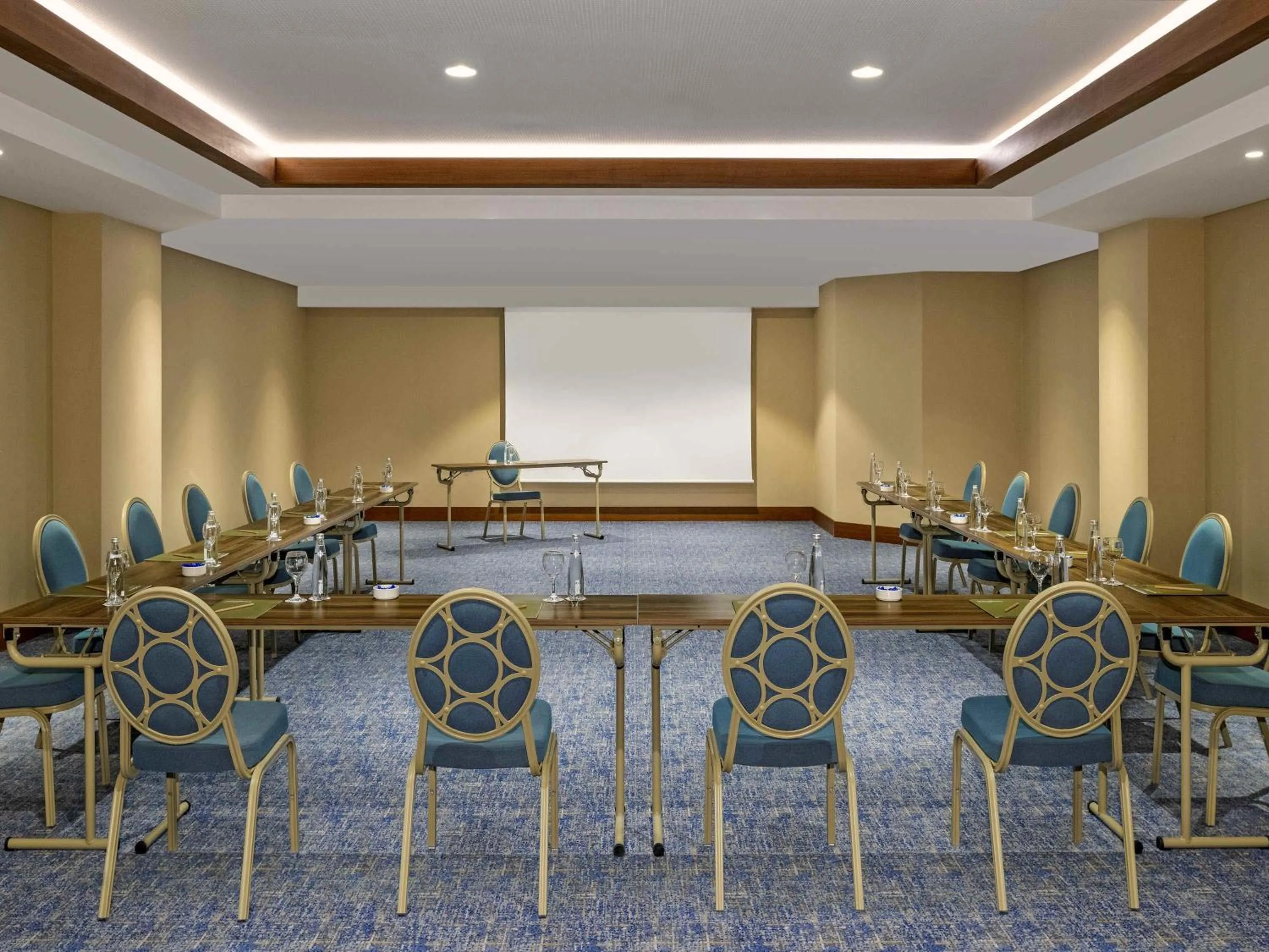 Meeting/conference room in Mövenpick Hotel Istanbul Asia Airport