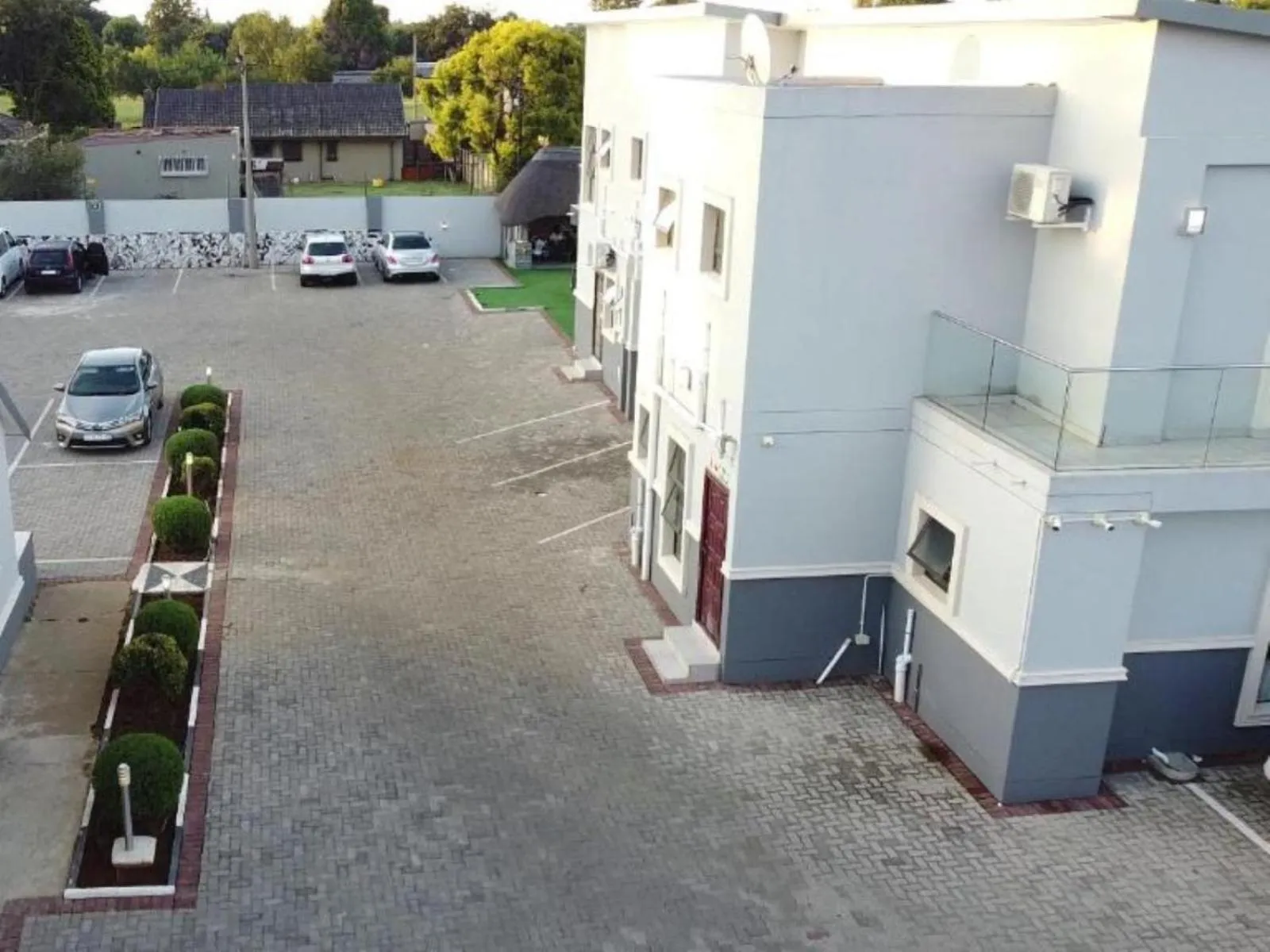 Facade/entrance in Lifestyle Lodge Hotel