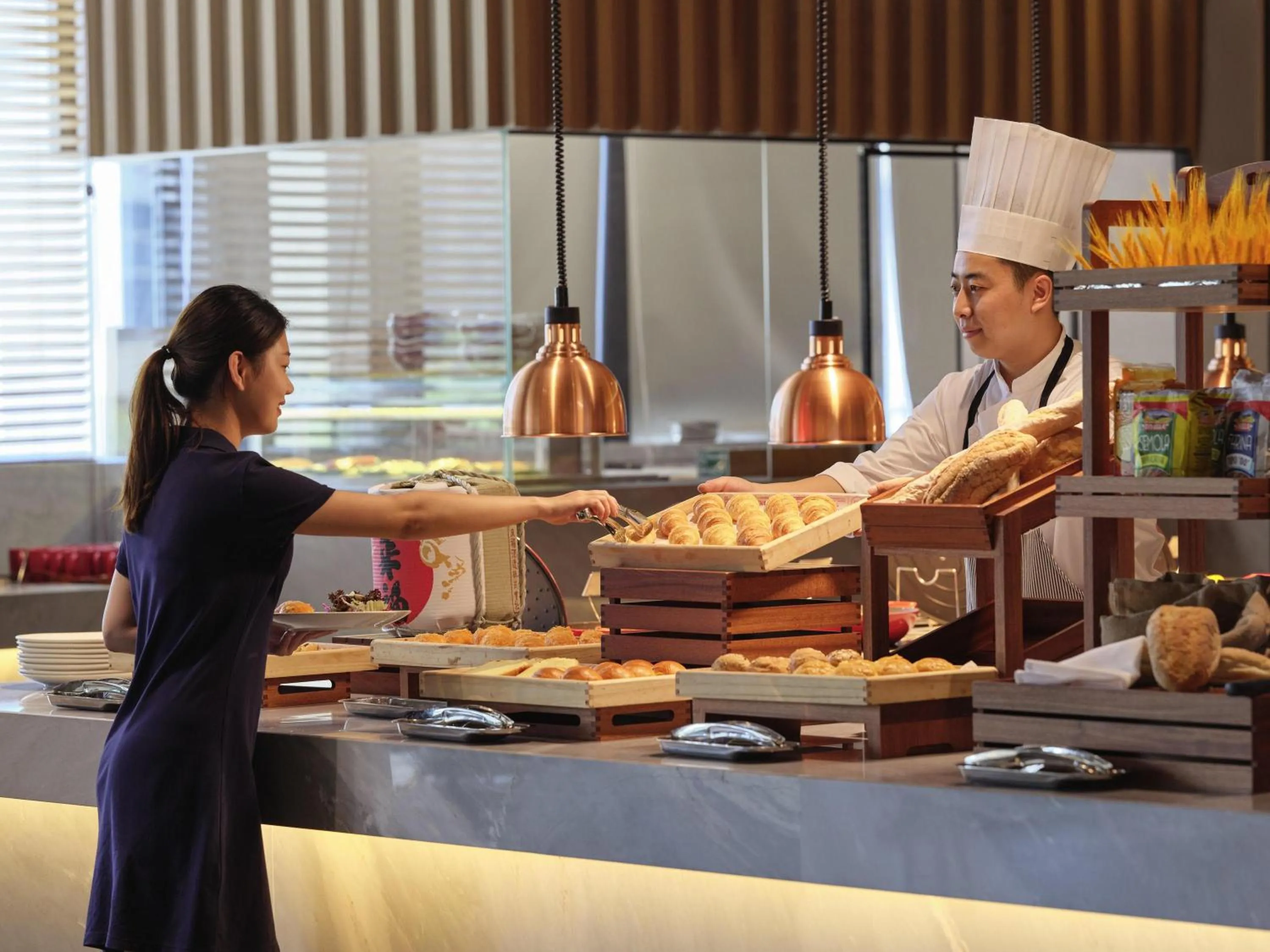 Restaurant/places to eat in Novotel Shanghai Qingpu Excellence