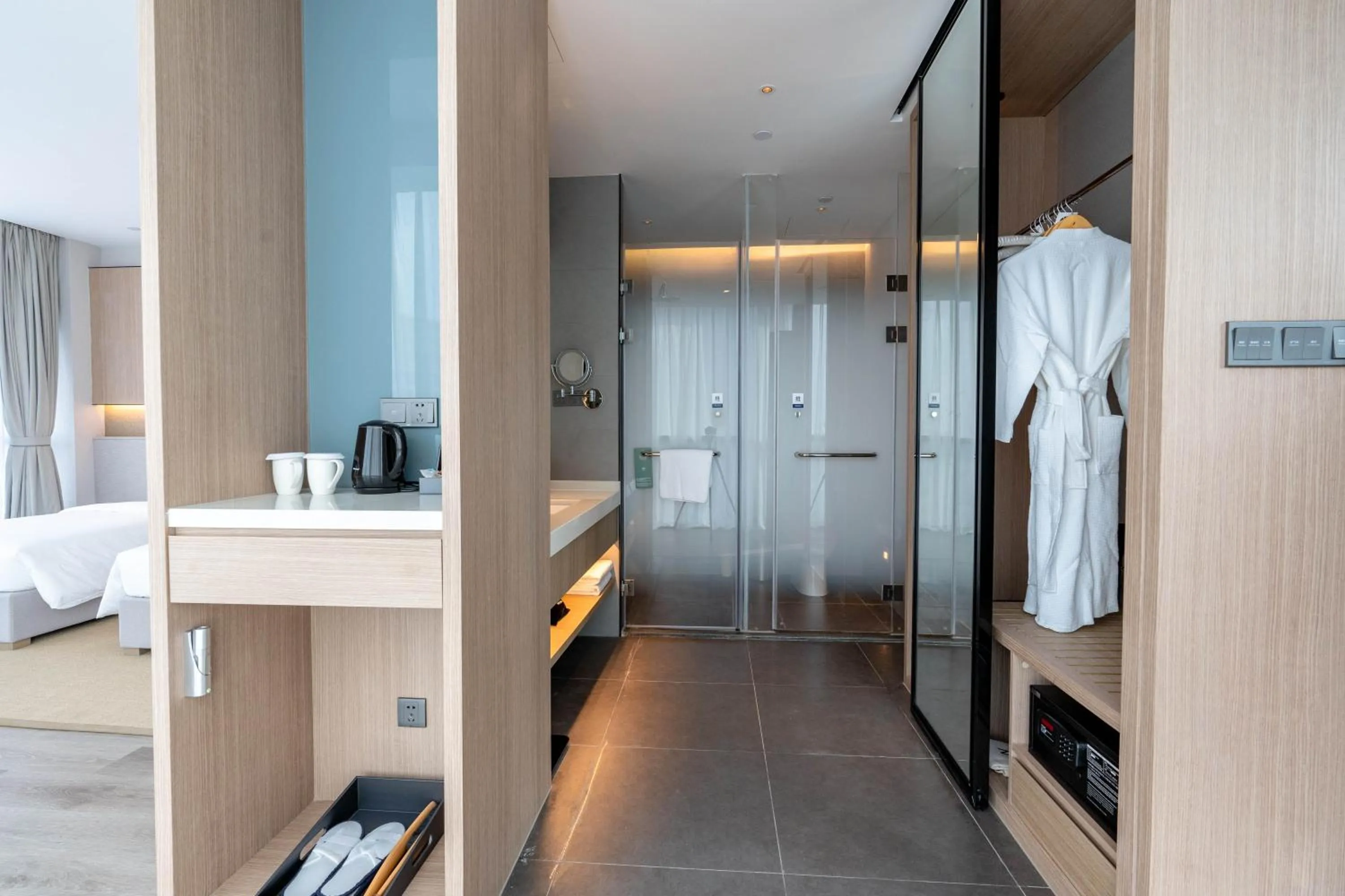 Bathroom, Bed in Novotel Shanghai Qingpu Excellence