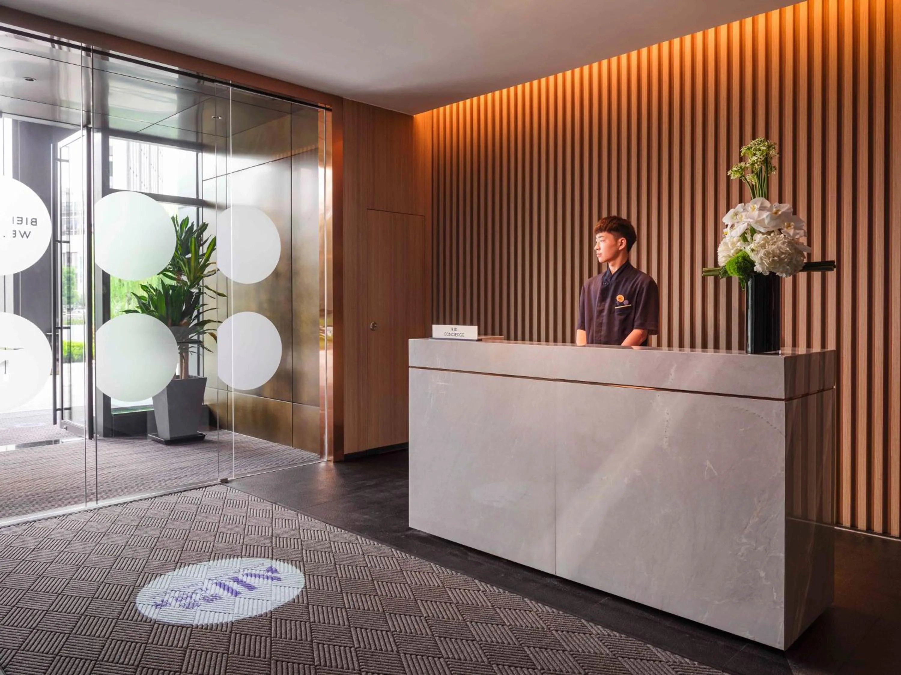 concierge in Novotel Shanghai Qingpu Excellence