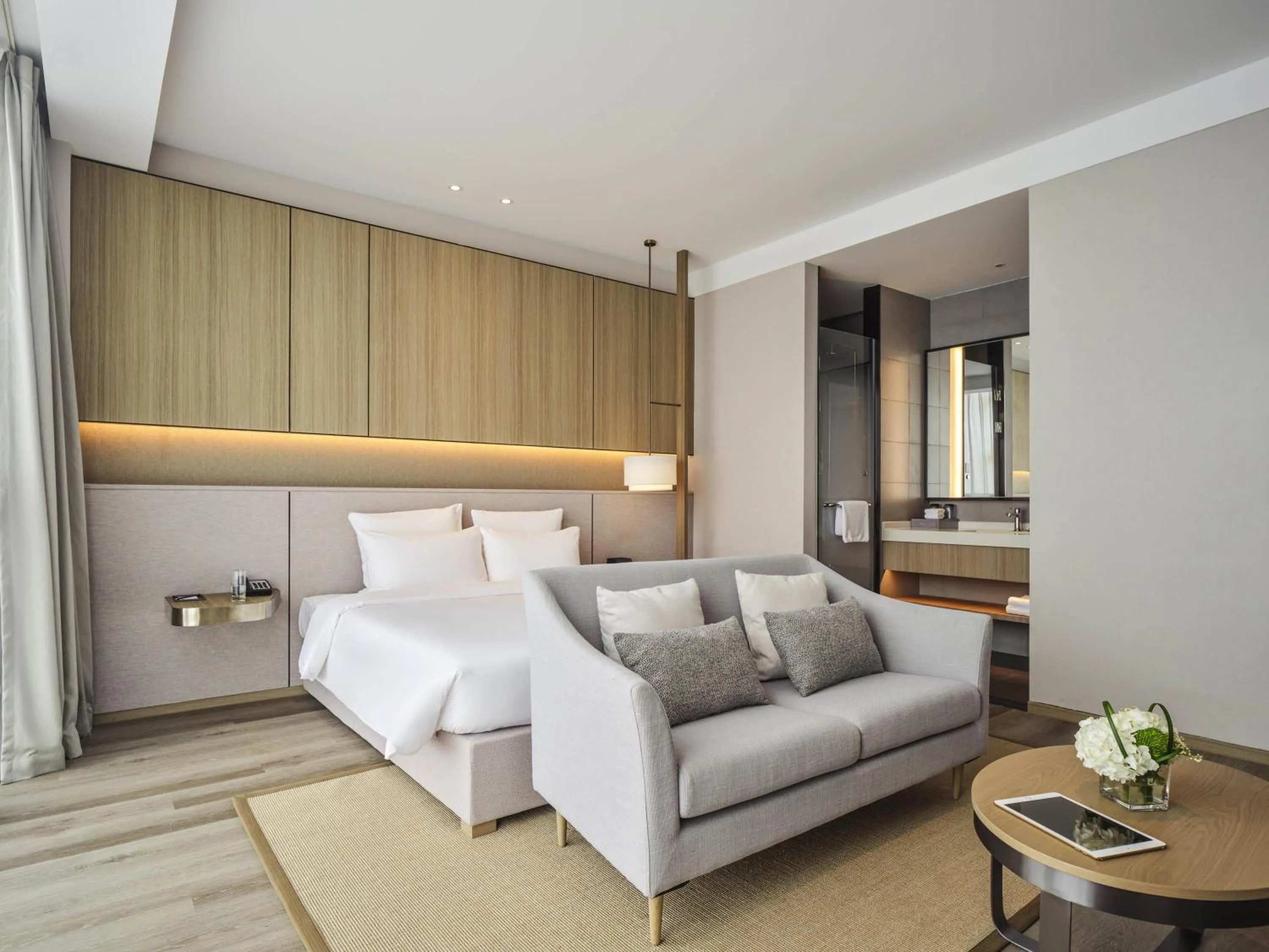 Bedroom, Bed in Novotel Shanghai Qingpu Excellence