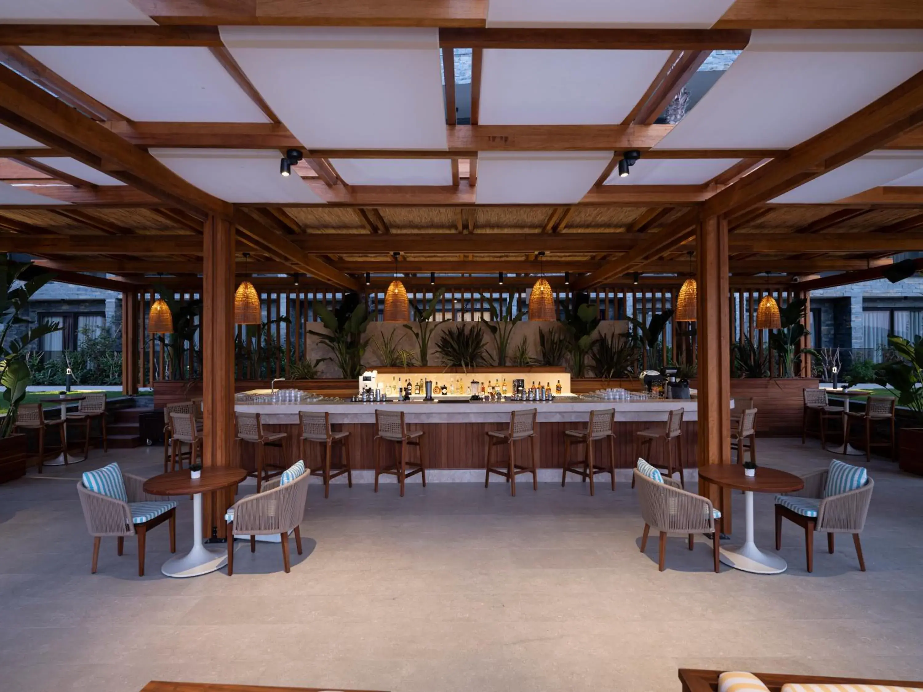 Lounge or bar in The Bodrum Hotel Yalıkavak - MGallery Collection Lounge or bar in The Bodrum Hotel Yalıkavak - MGallery Collection