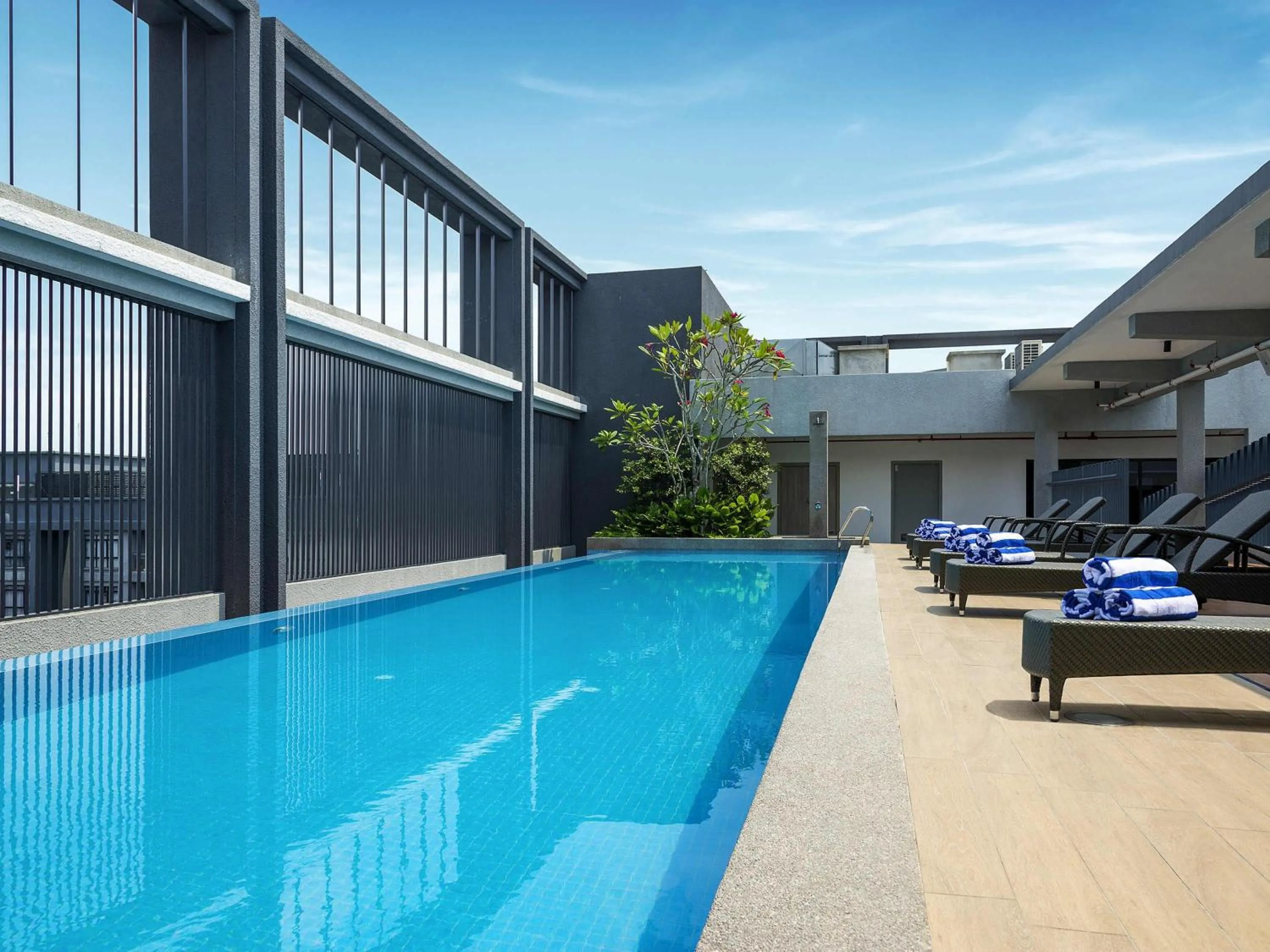 Pool view in Mercure Kuala Lumpur Glenmarie