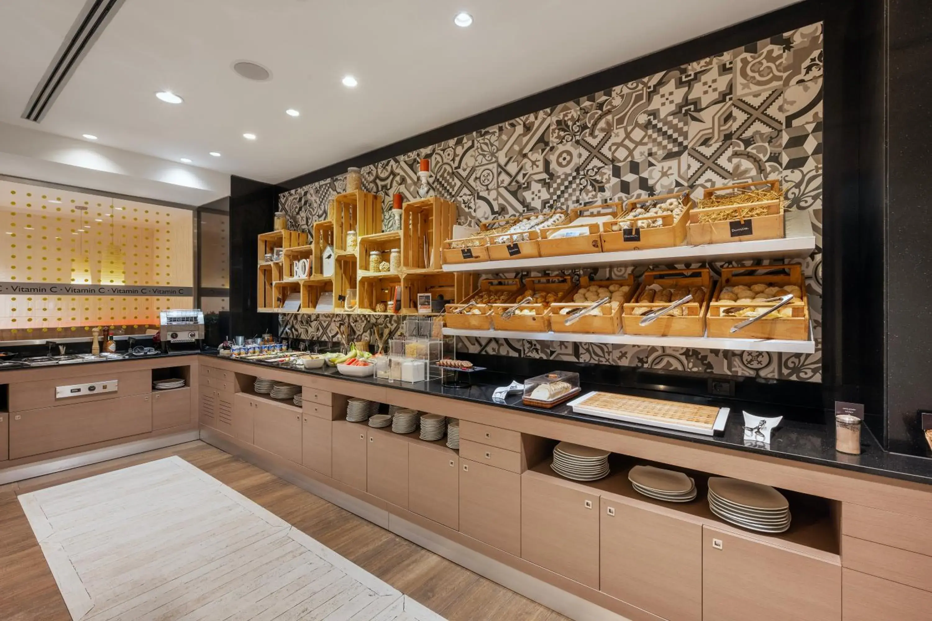 Food and drinks in Ikonik Parlament Food and drinks in Ikonik Parlament