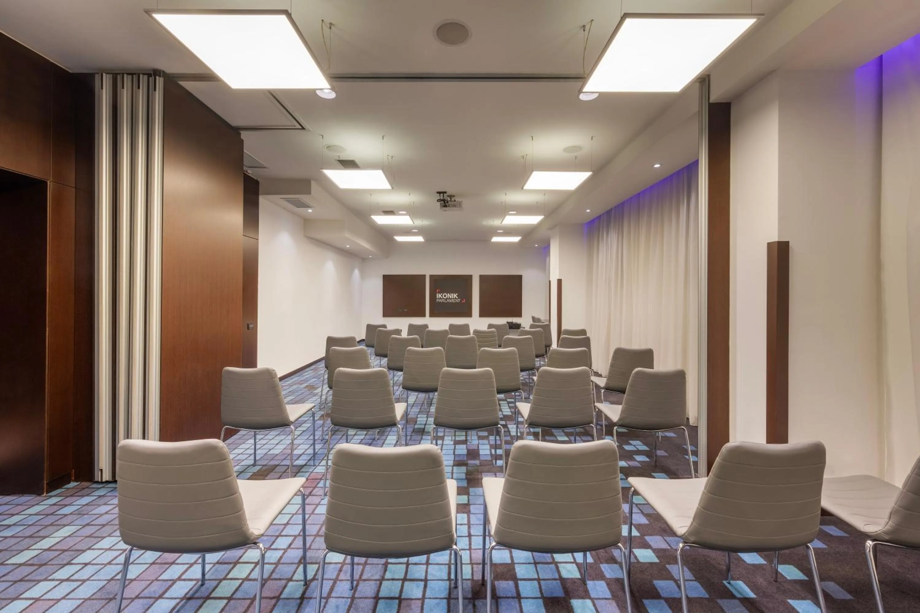 Meeting/conference room in Ikonik Parlament