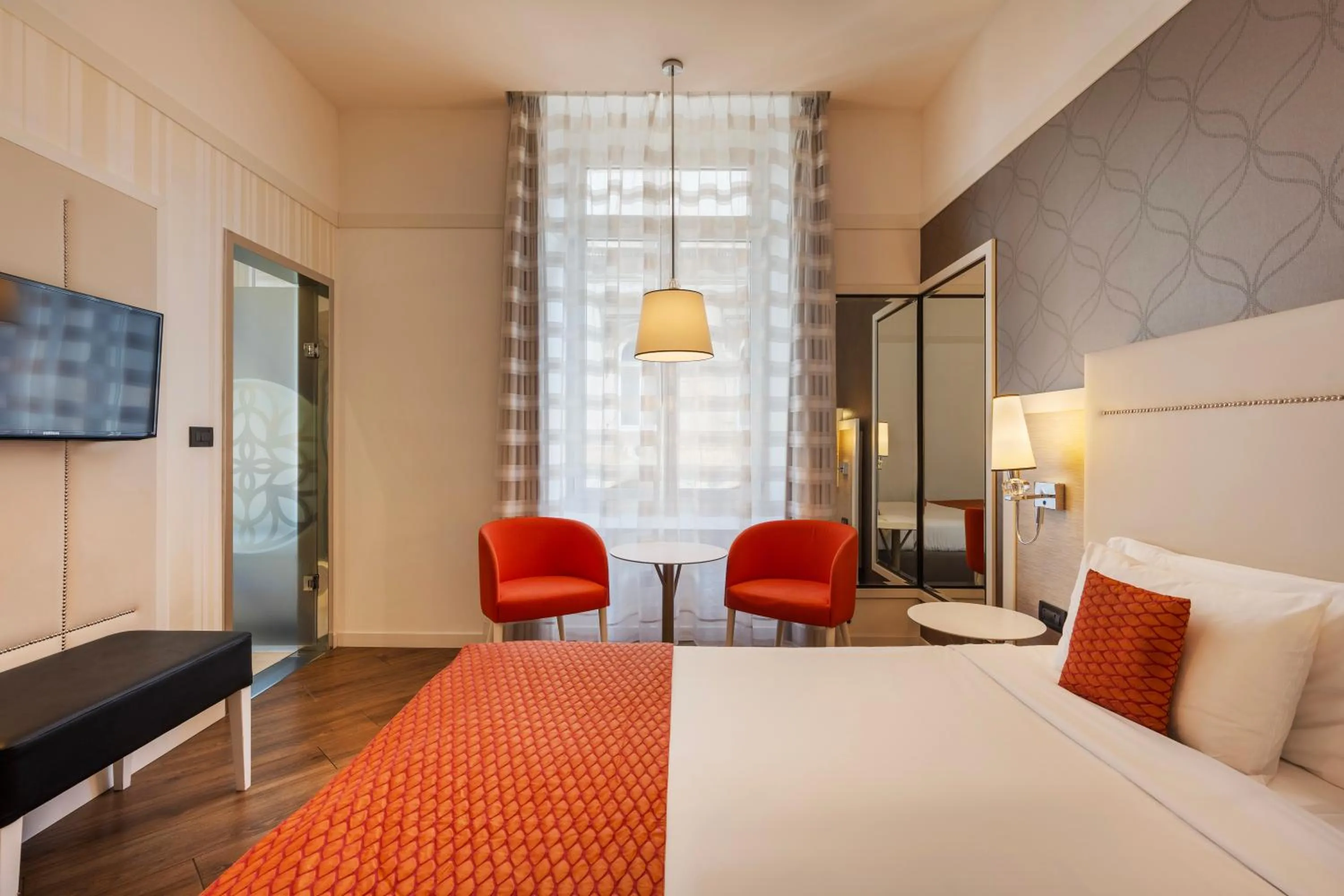 Bed in Ikonik Parlament