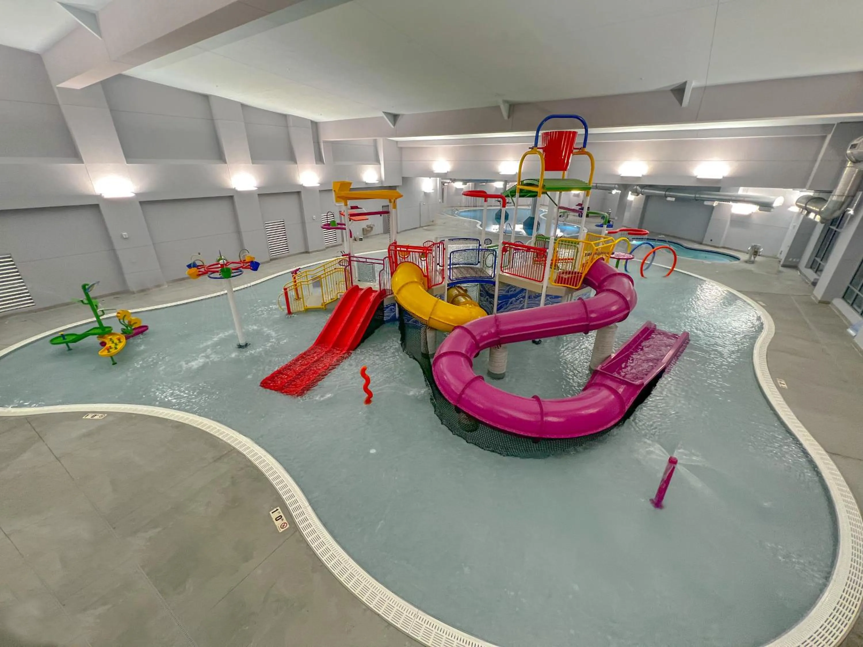 Children play ground in Crowne Plaza - Kearney by IHG