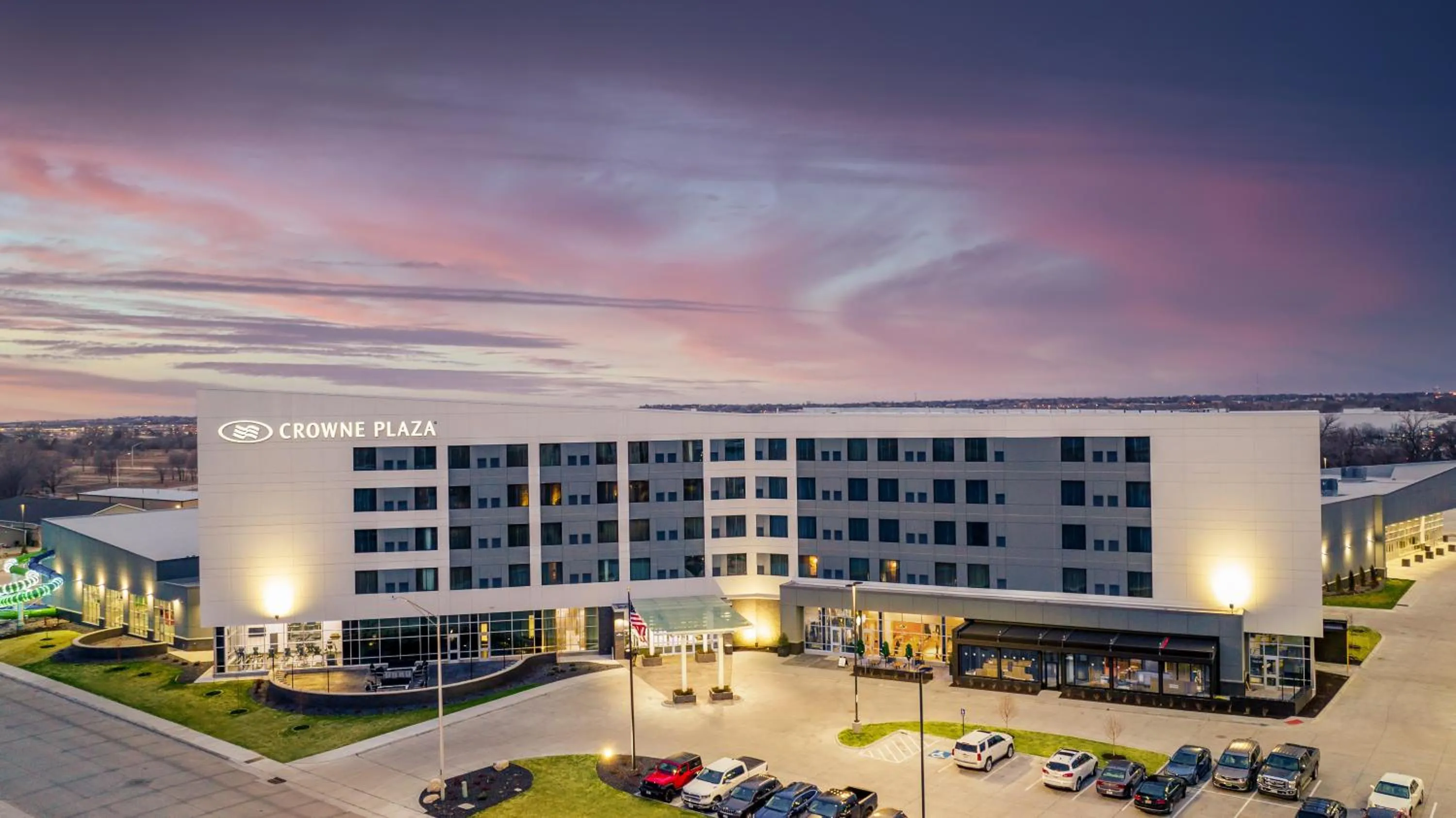 Property building in Crowne Plaza - Kearney by IHG