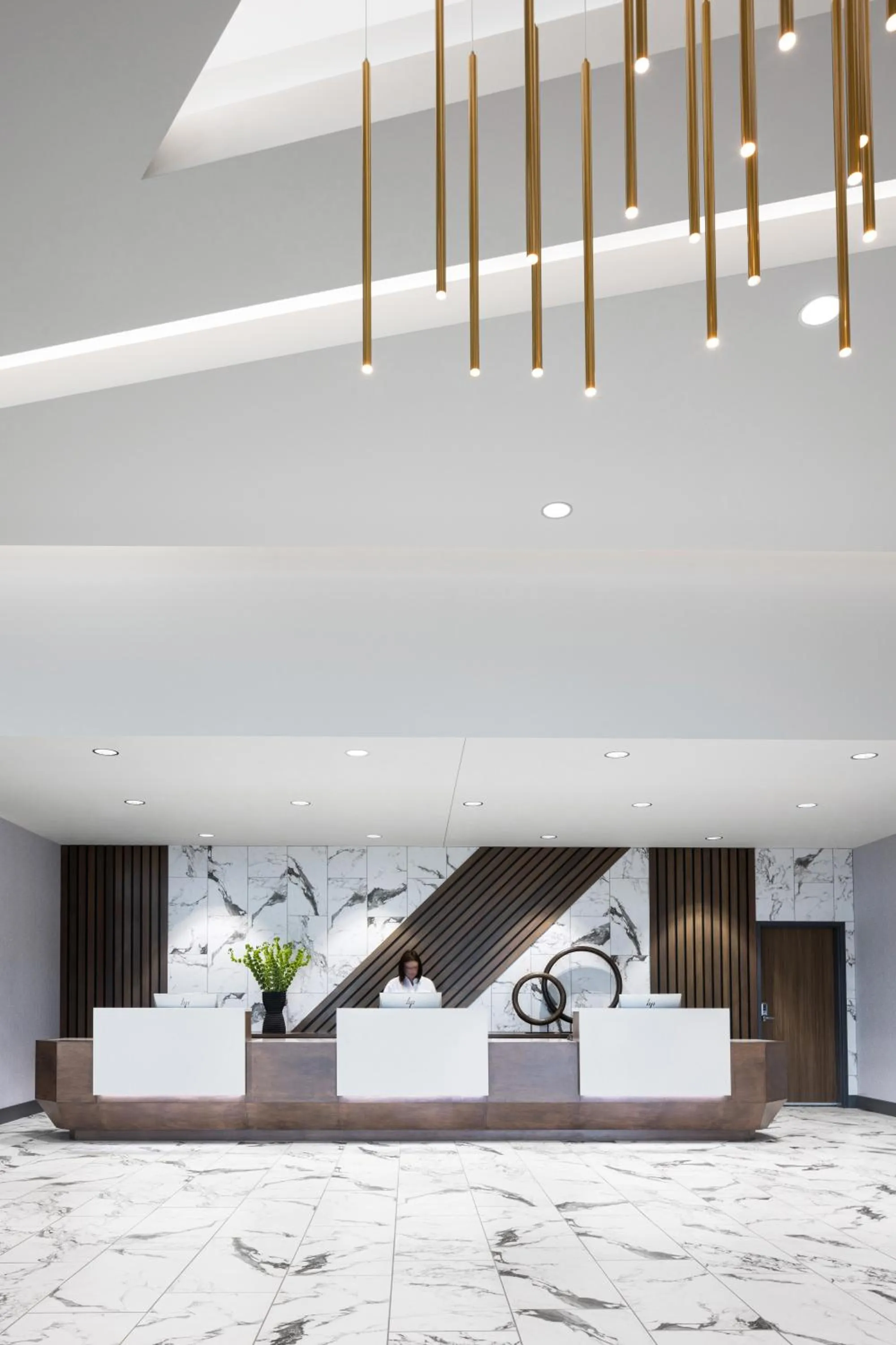 Lobby or reception in Crowne Plaza - Kearney by IHG