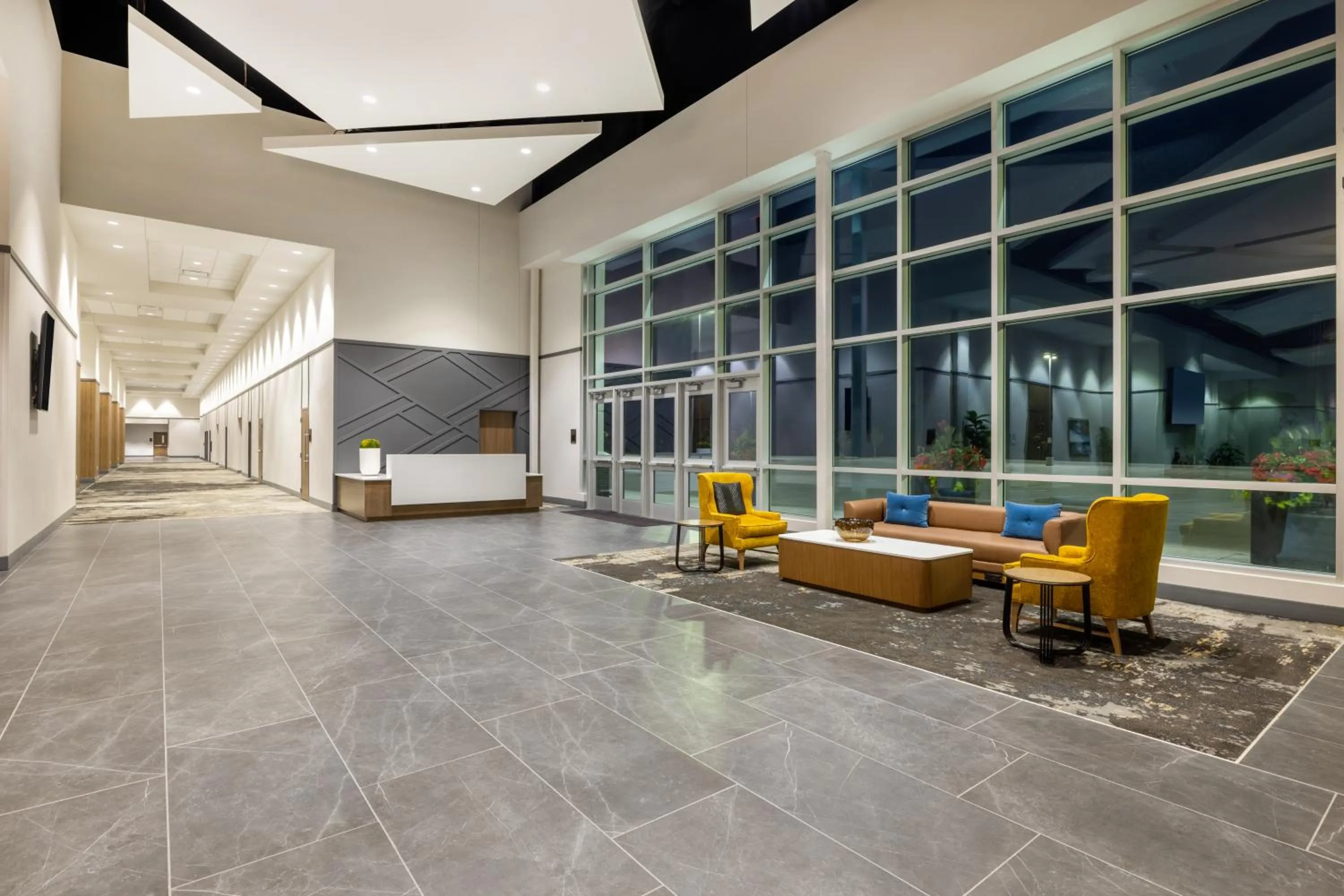 Meeting/conference room in Crowne Plaza - Kearney by IHG