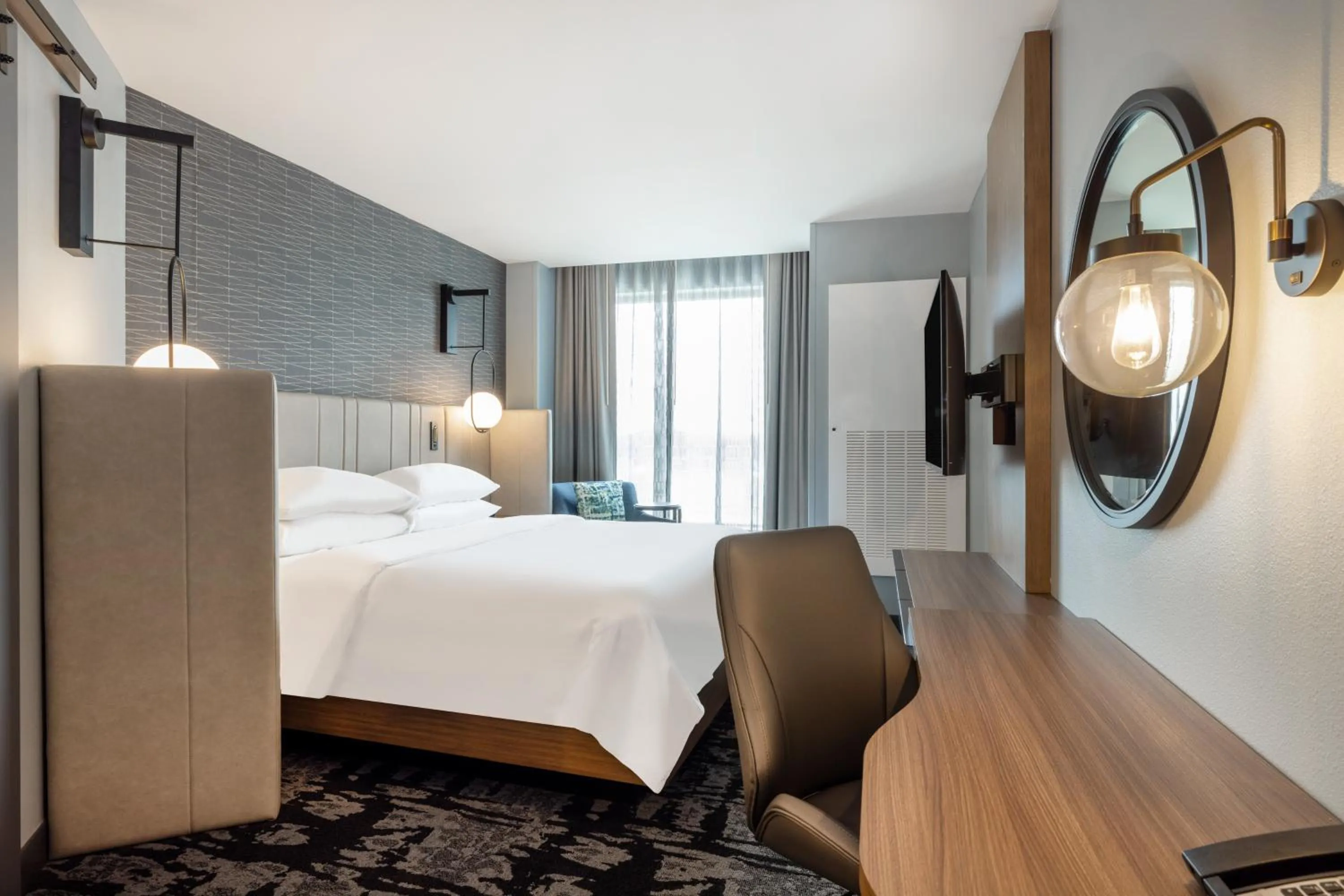 Bed in Crowne Plaza - Kearney by IHG