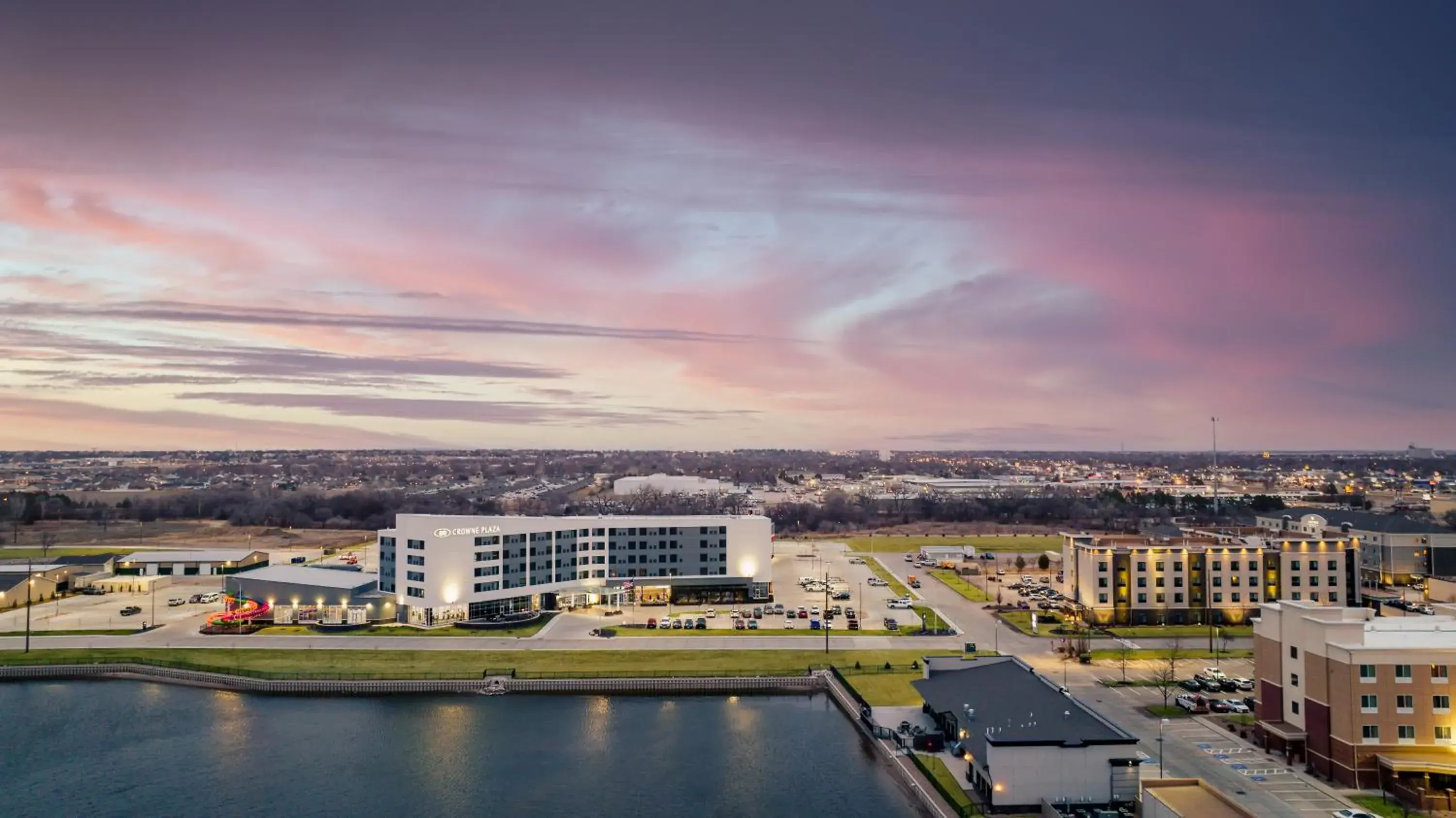 Bird's eye view in Crowne Plaza - Kearney by IHG Bird's eye view in Crowne Plaza - Kearney by IHG