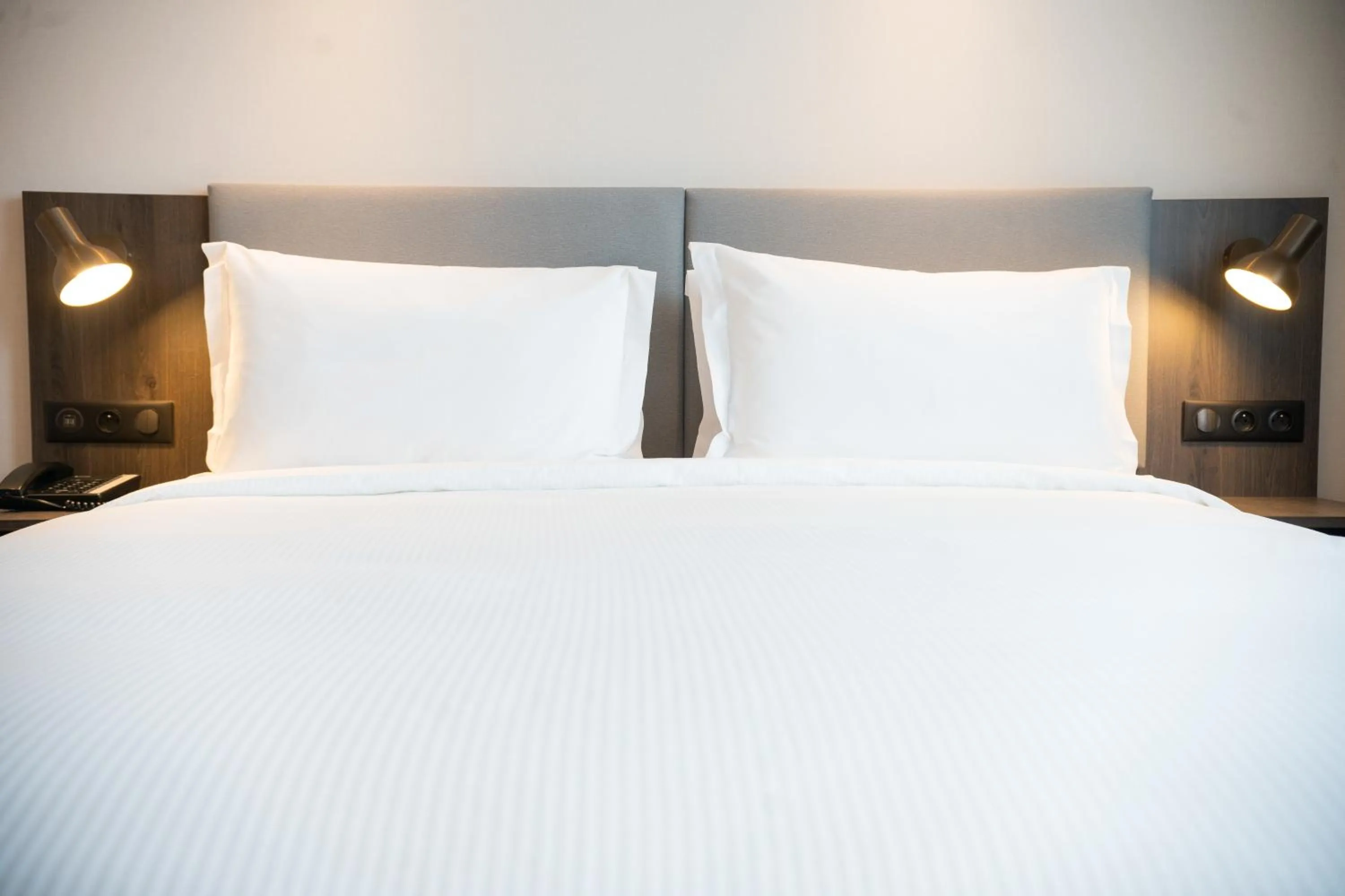 Bedroom, Bed in Holiday Inn Paris CDG Airport an IHG Hotel