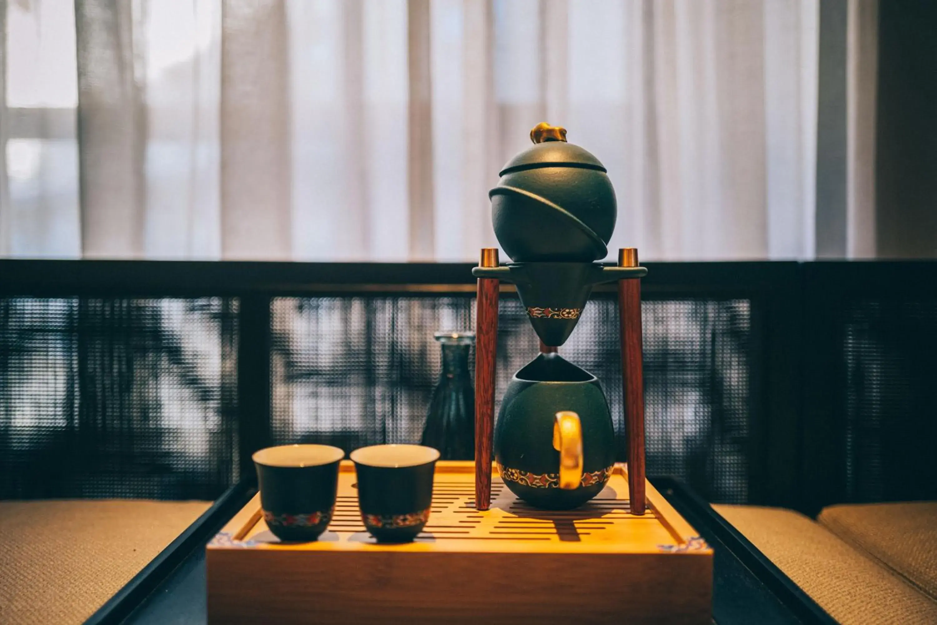 One-Bedroom Suite with Dining and Meeting Area in Hotel Indigo Jiuzhai by IHG One-Bedroom Suite with Dining and Meeting Area in Hotel Indigo Jiuzhai by IHG