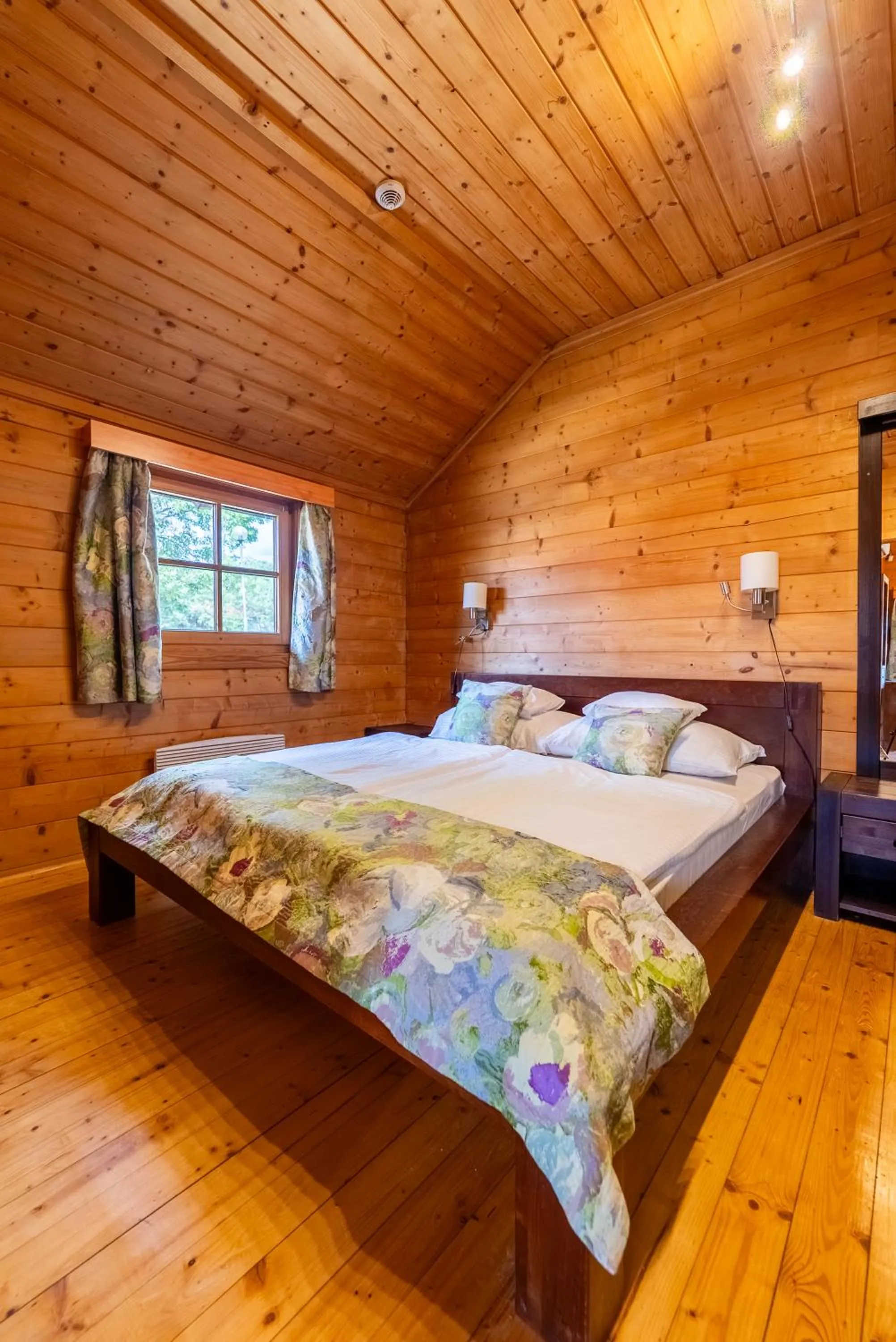 Bed in Petneházy Aparthotel