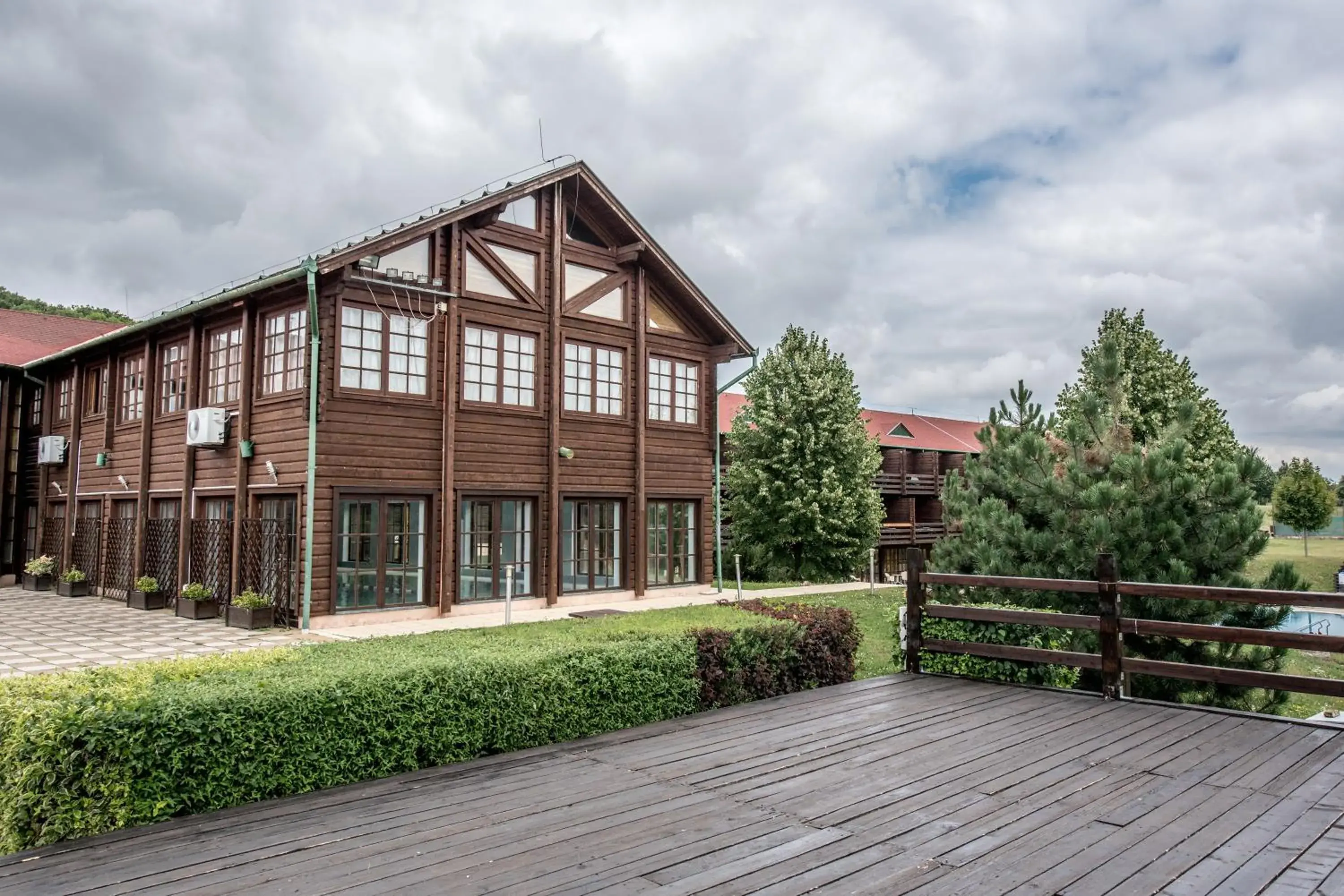Facade/entrance in Petneházy Aparthotel Facade/entrance in Petneházy Aparthotel
