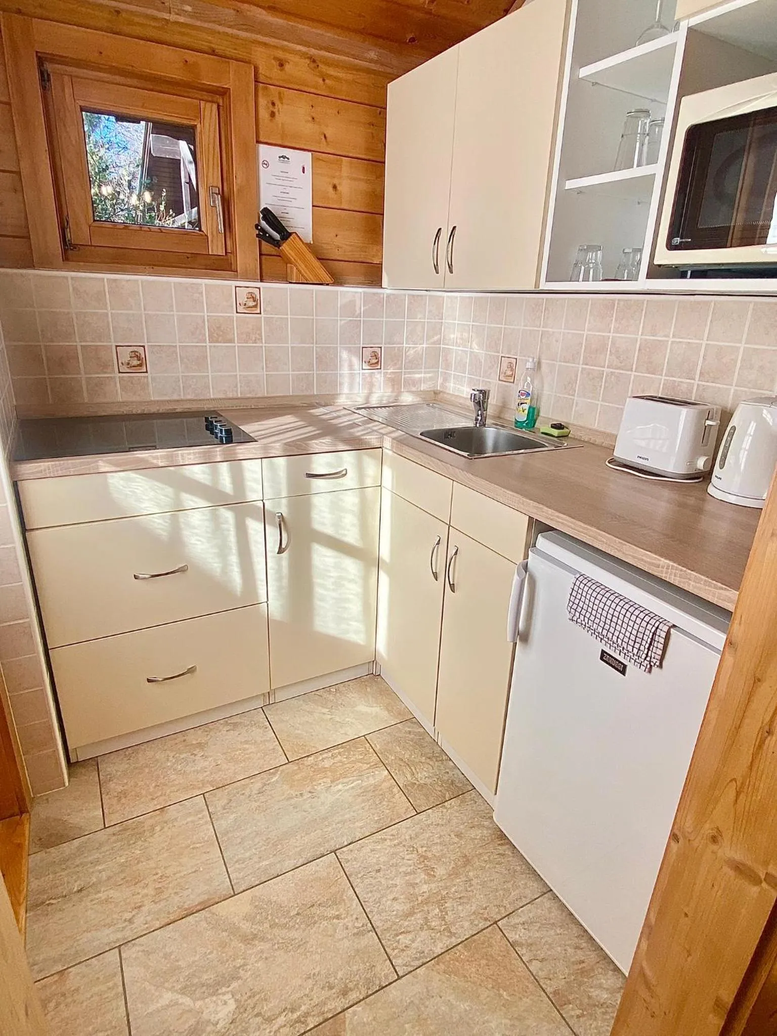 Kitchen or kitchenette in Petneházy Aparthotel