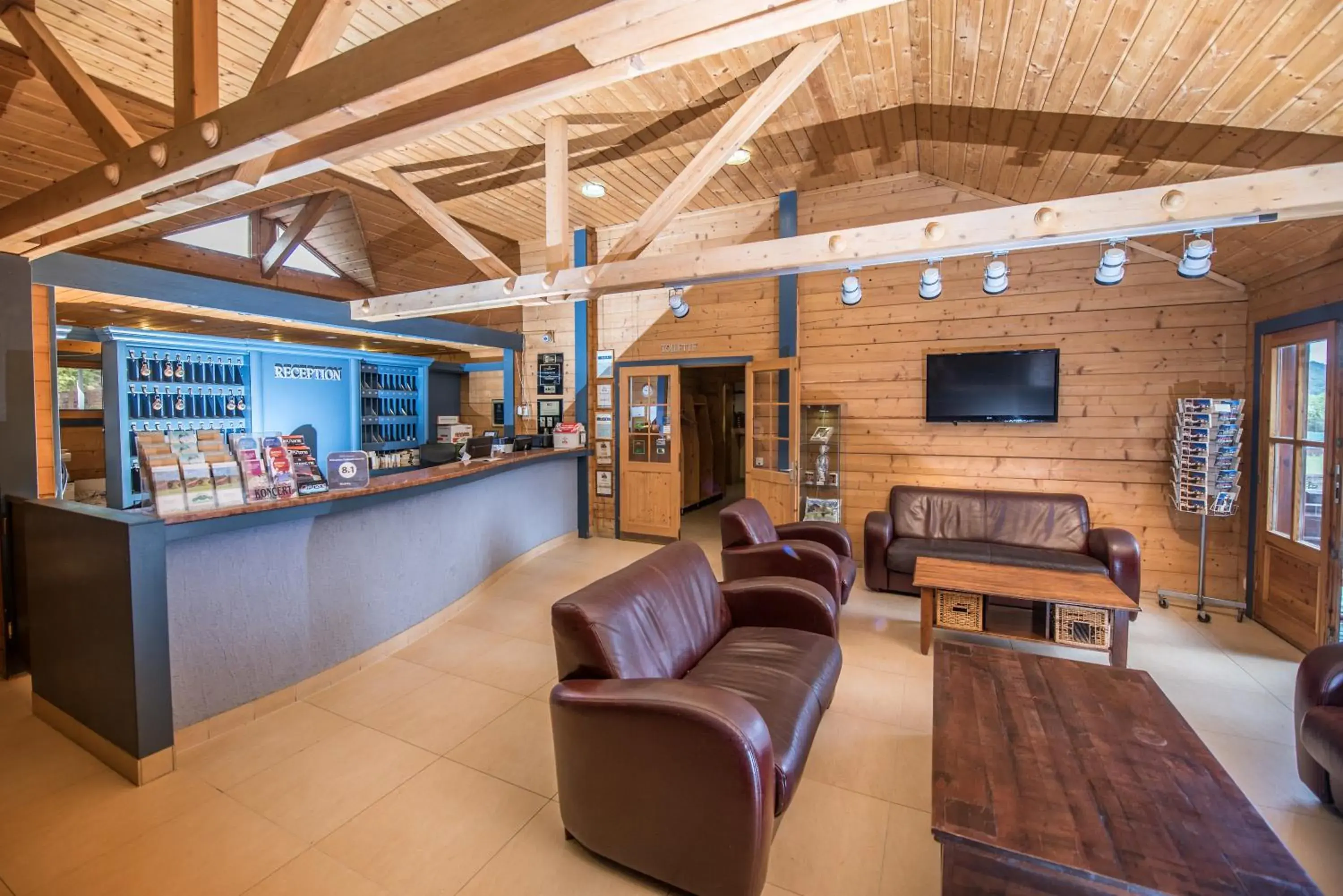 Lobby or reception in Petneházy Aparthotel Lobby or reception in Petneházy Aparthotel