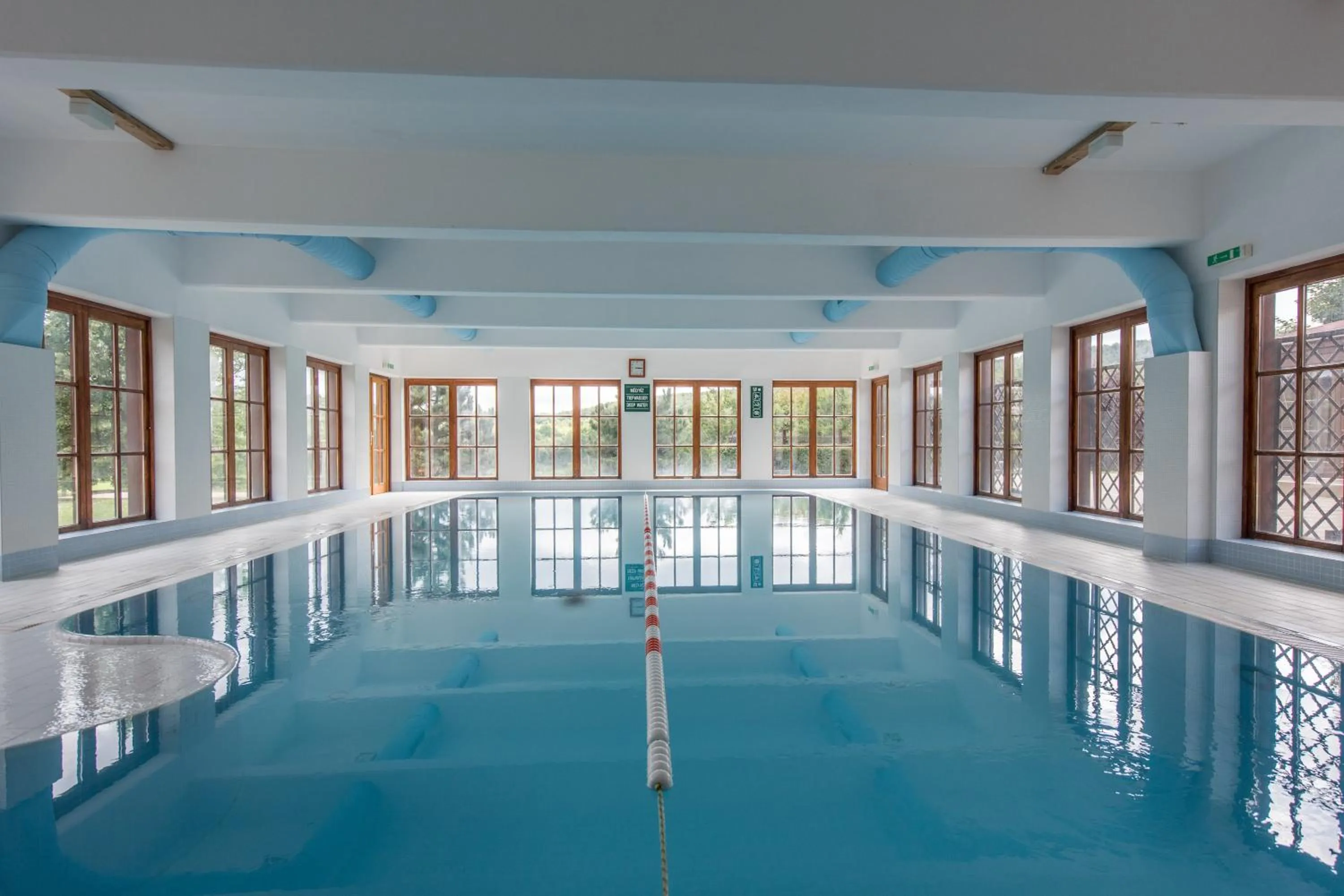 Property building in Petneházy Aparthotel