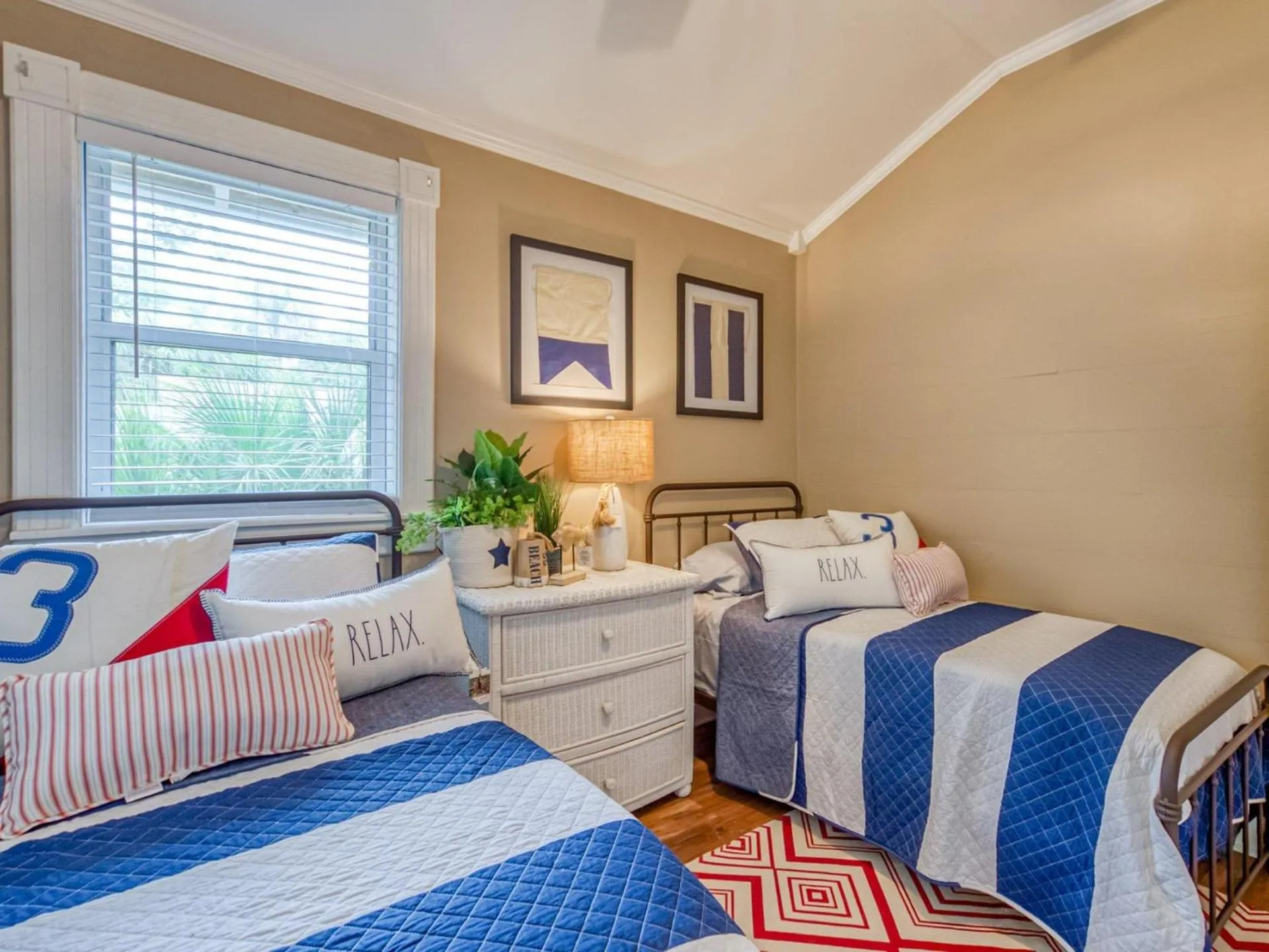 Bed in Latitude Adjustment Main House