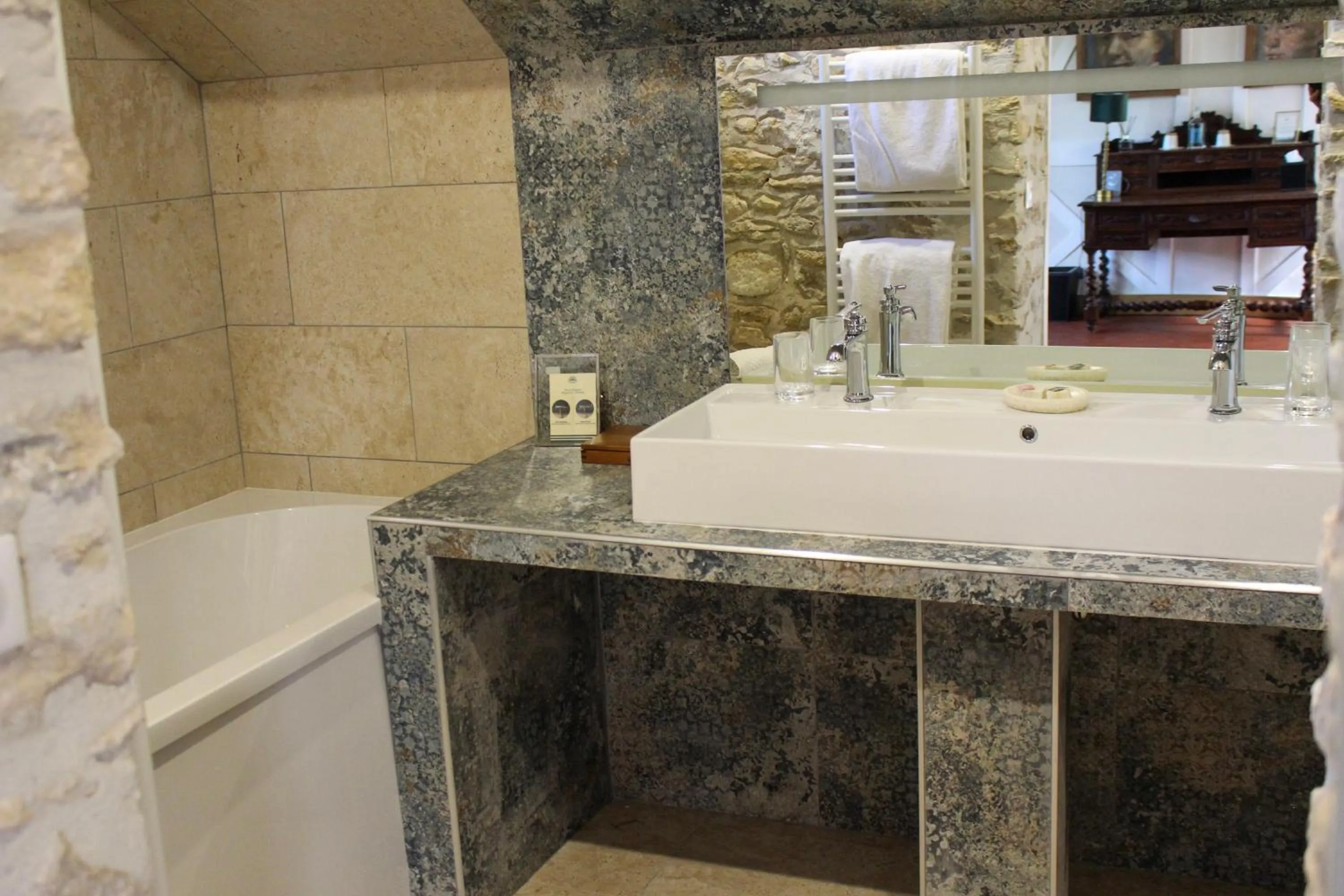 Bathroom in Moulin de Fourges