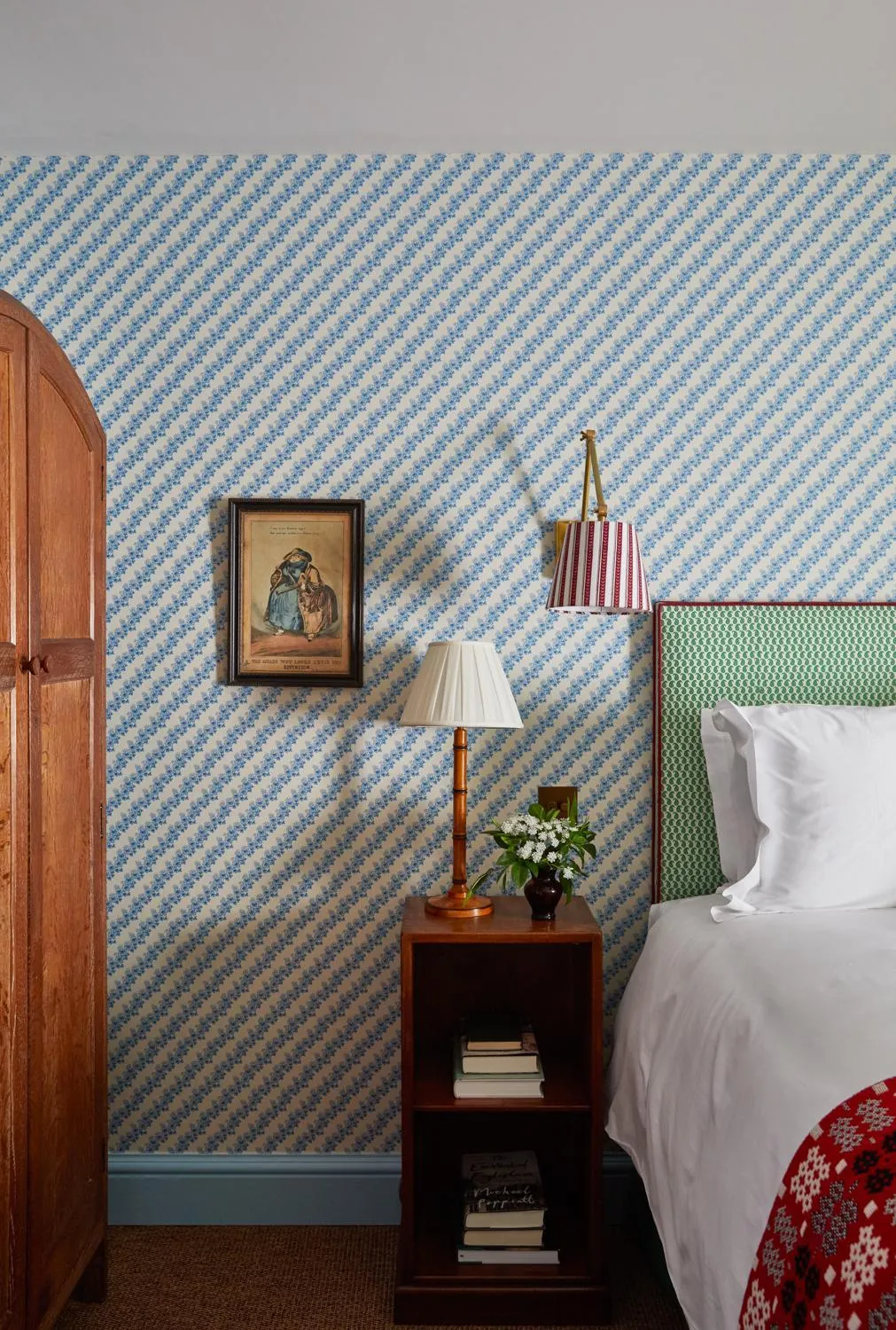 Bedroom, Bed in The Bear Inn, Hodnet